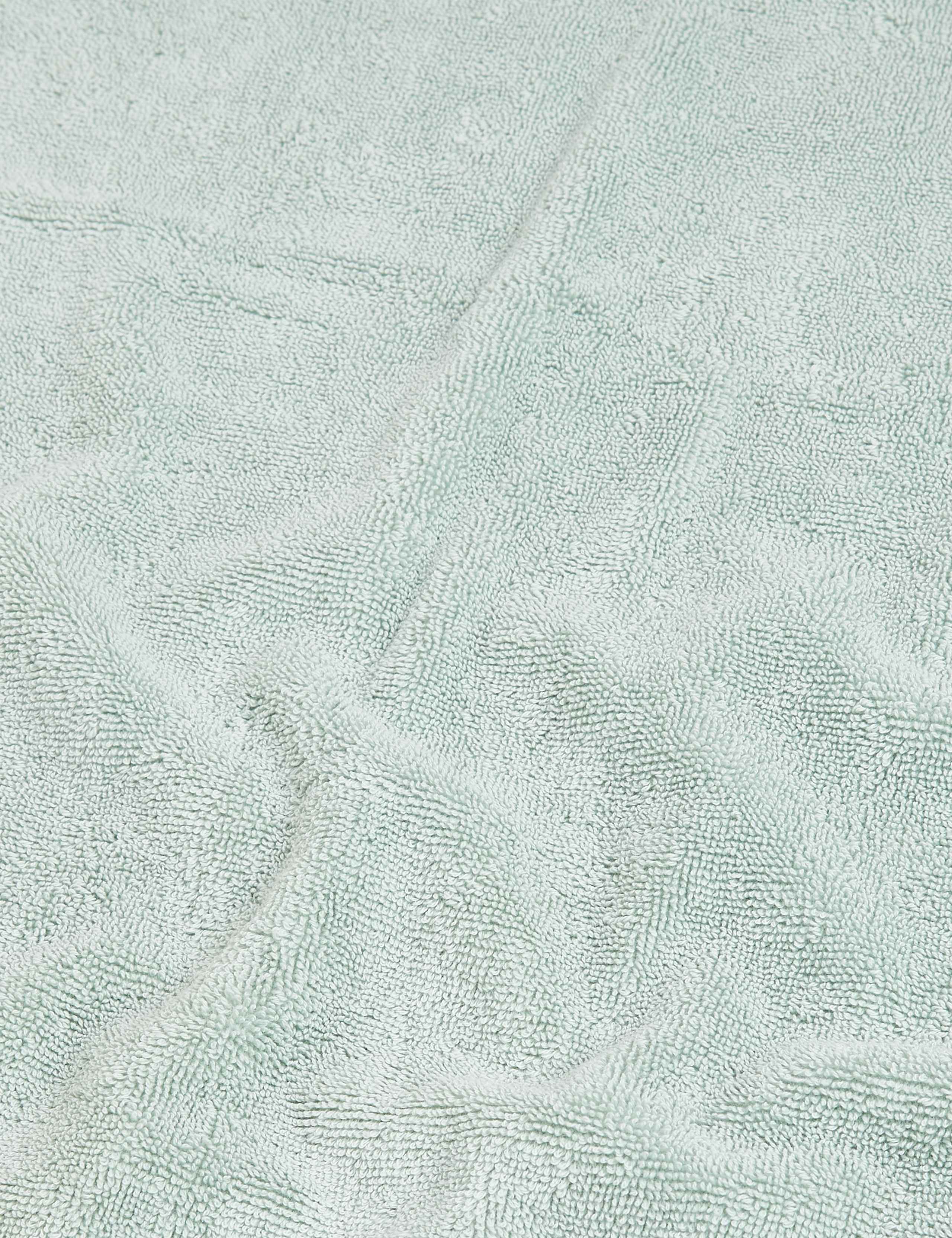 Autograph Hotel Ultimate Retreat Towel 4 of 6