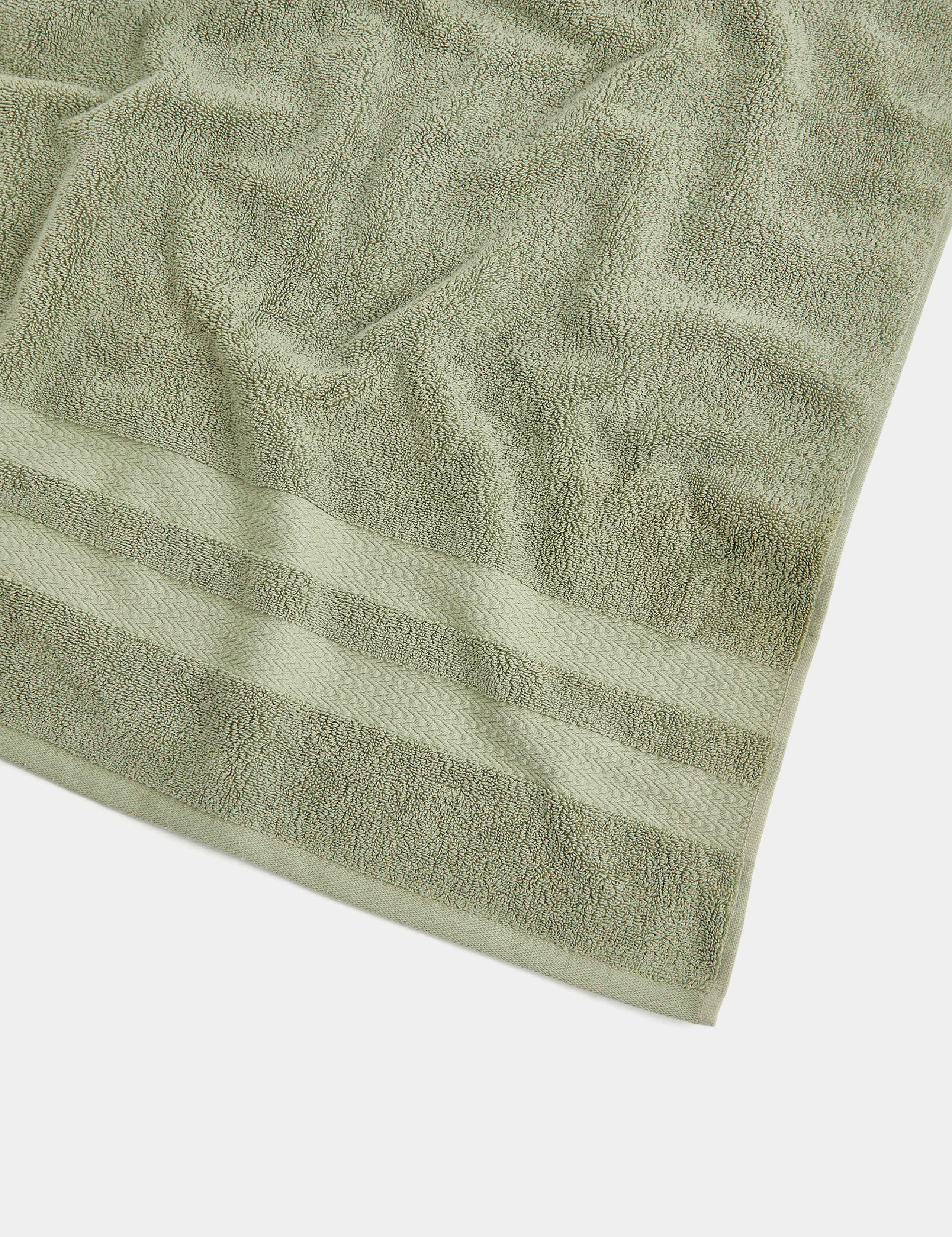 Pure Cotton Retreat Towel 4 of 4