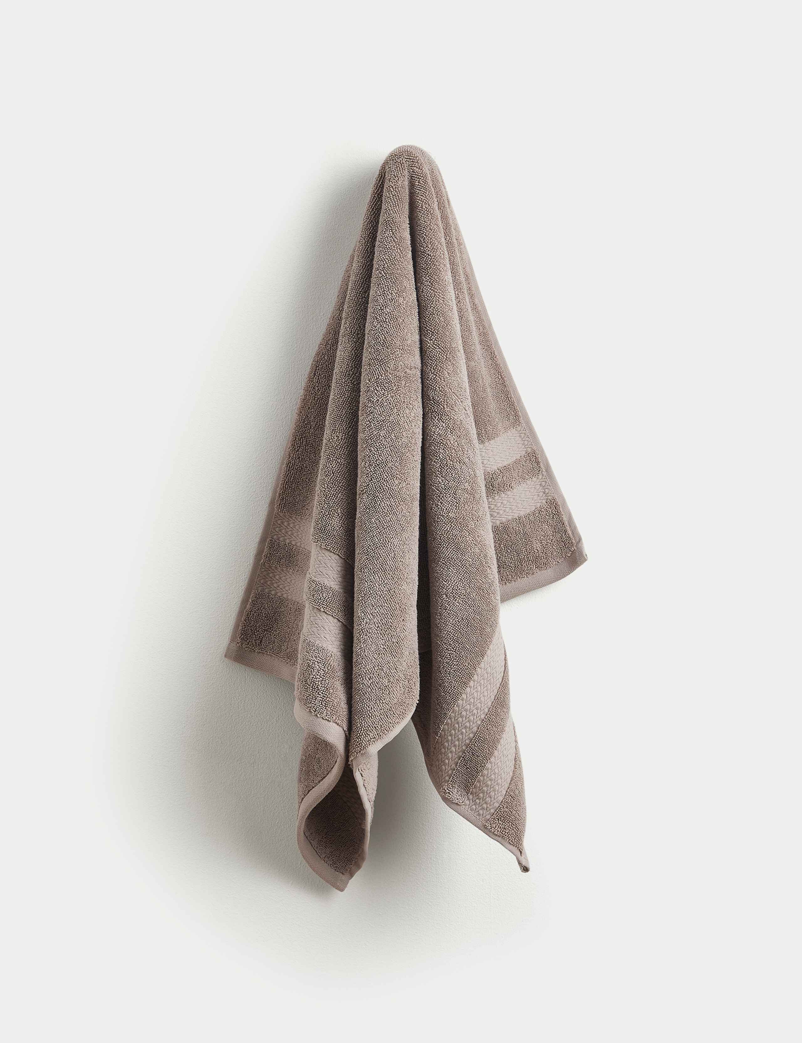 Pure Cotton Retreat Towel 3 of 4