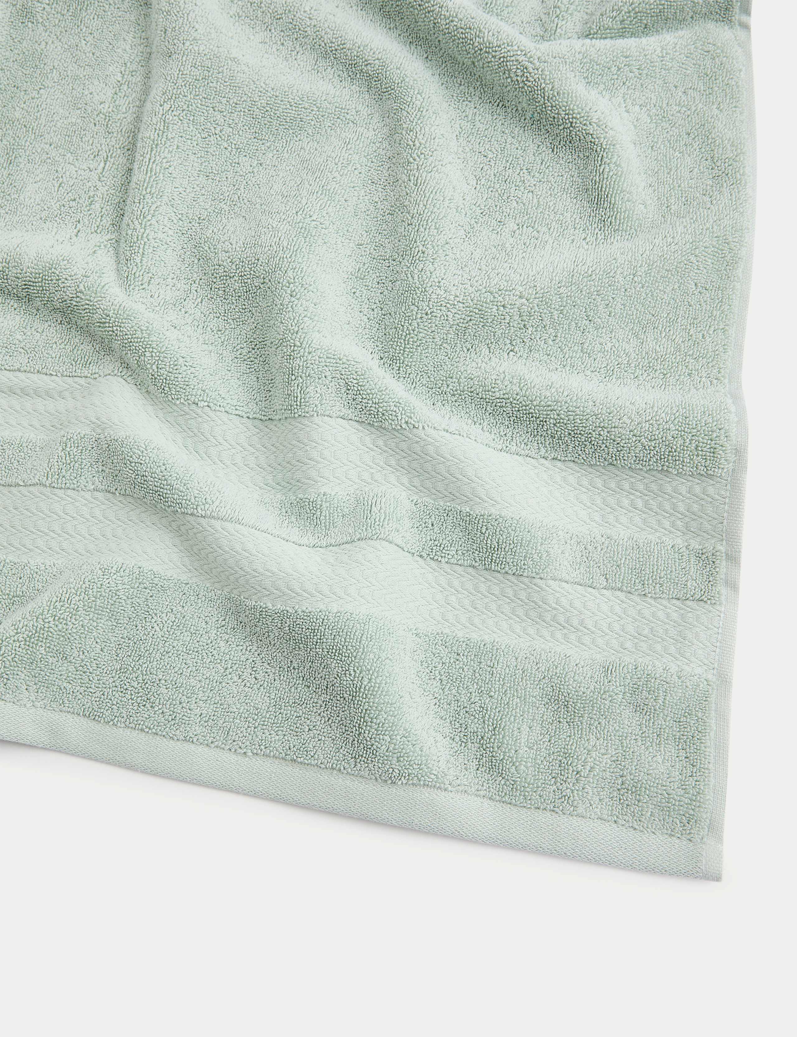Pure Cotton Retreat Towel 4 of 4