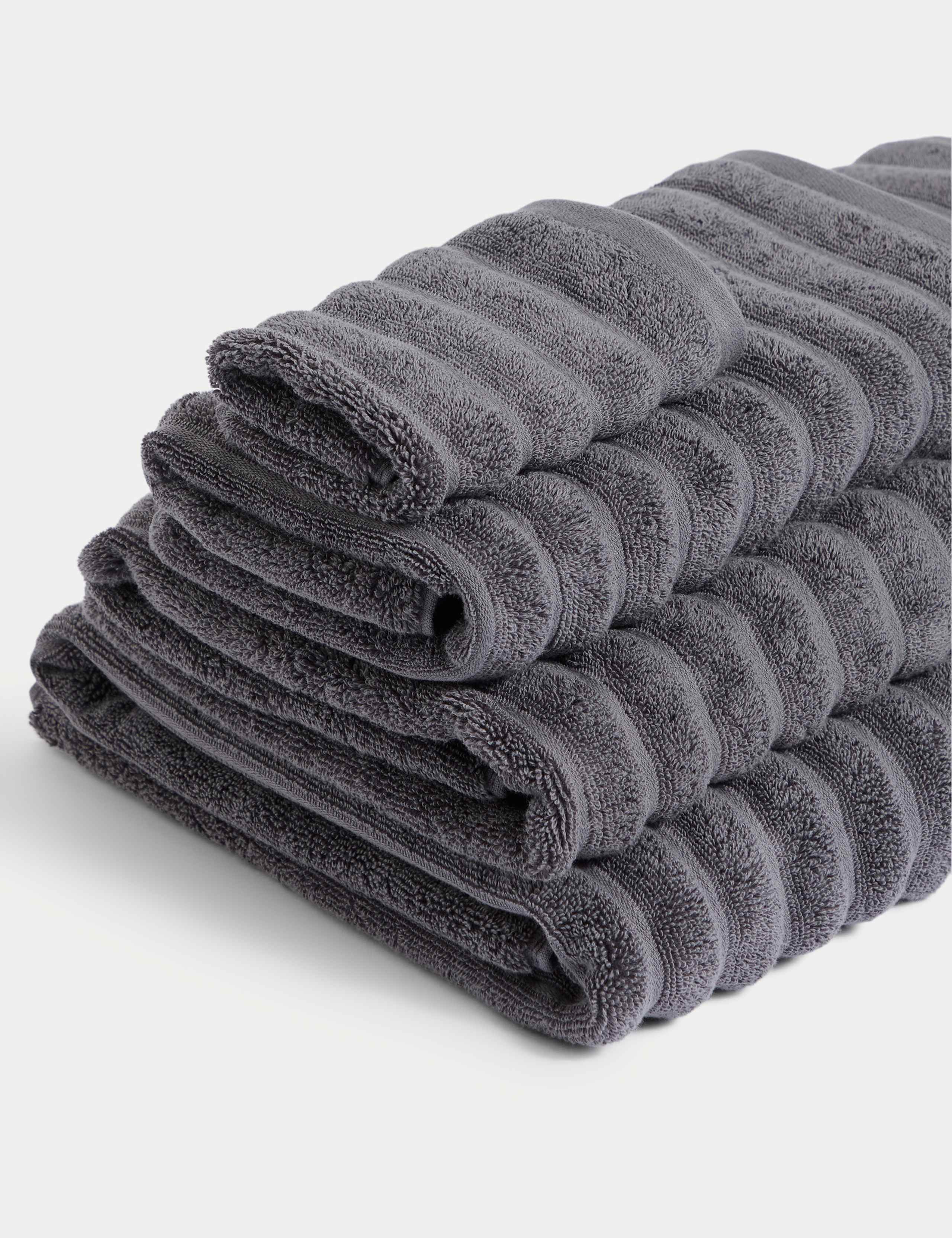 Pure Cotton Super Plush Ribbed Bath Towel 2 of 4