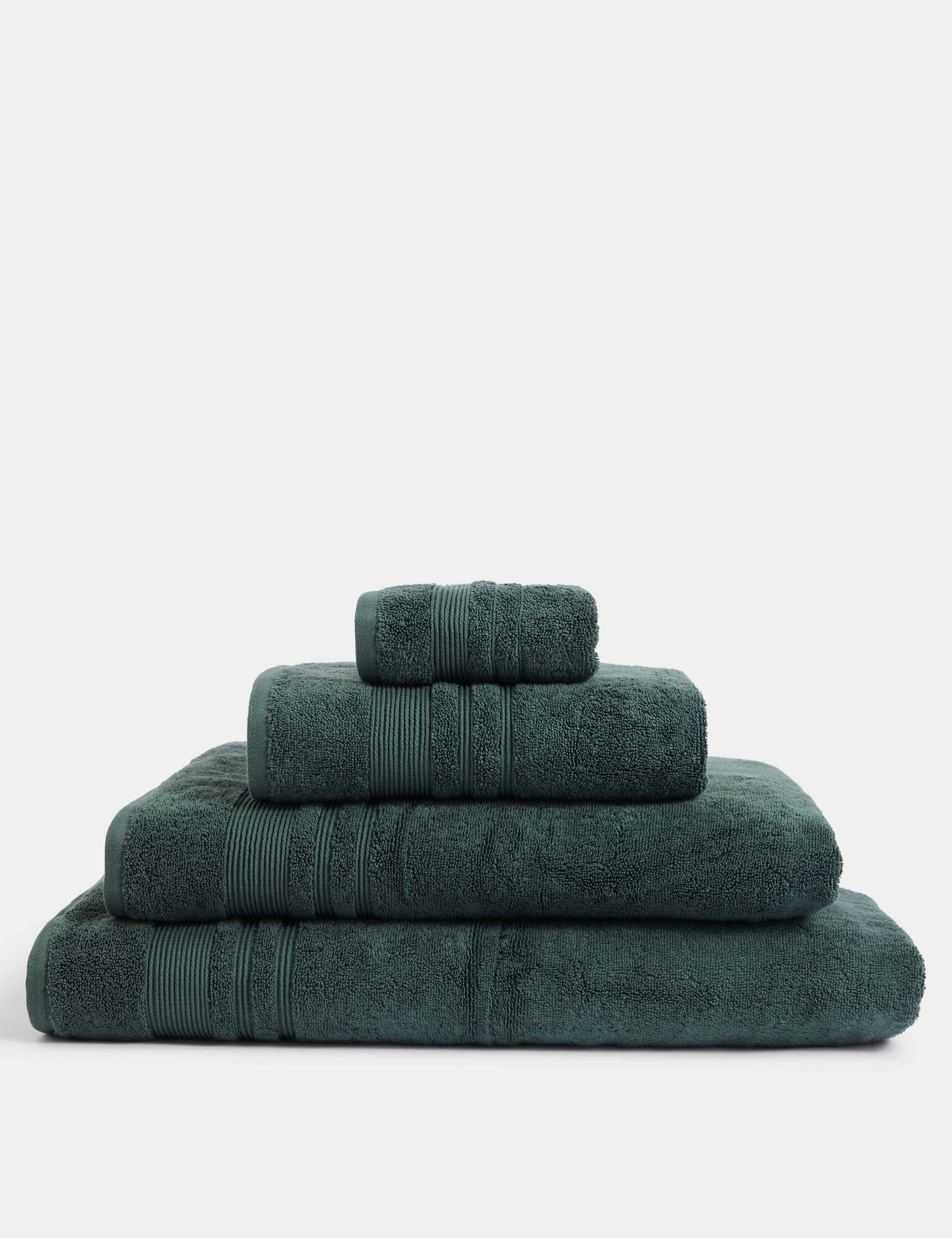 Super Plush Pure Cotton Towel 1 of 4