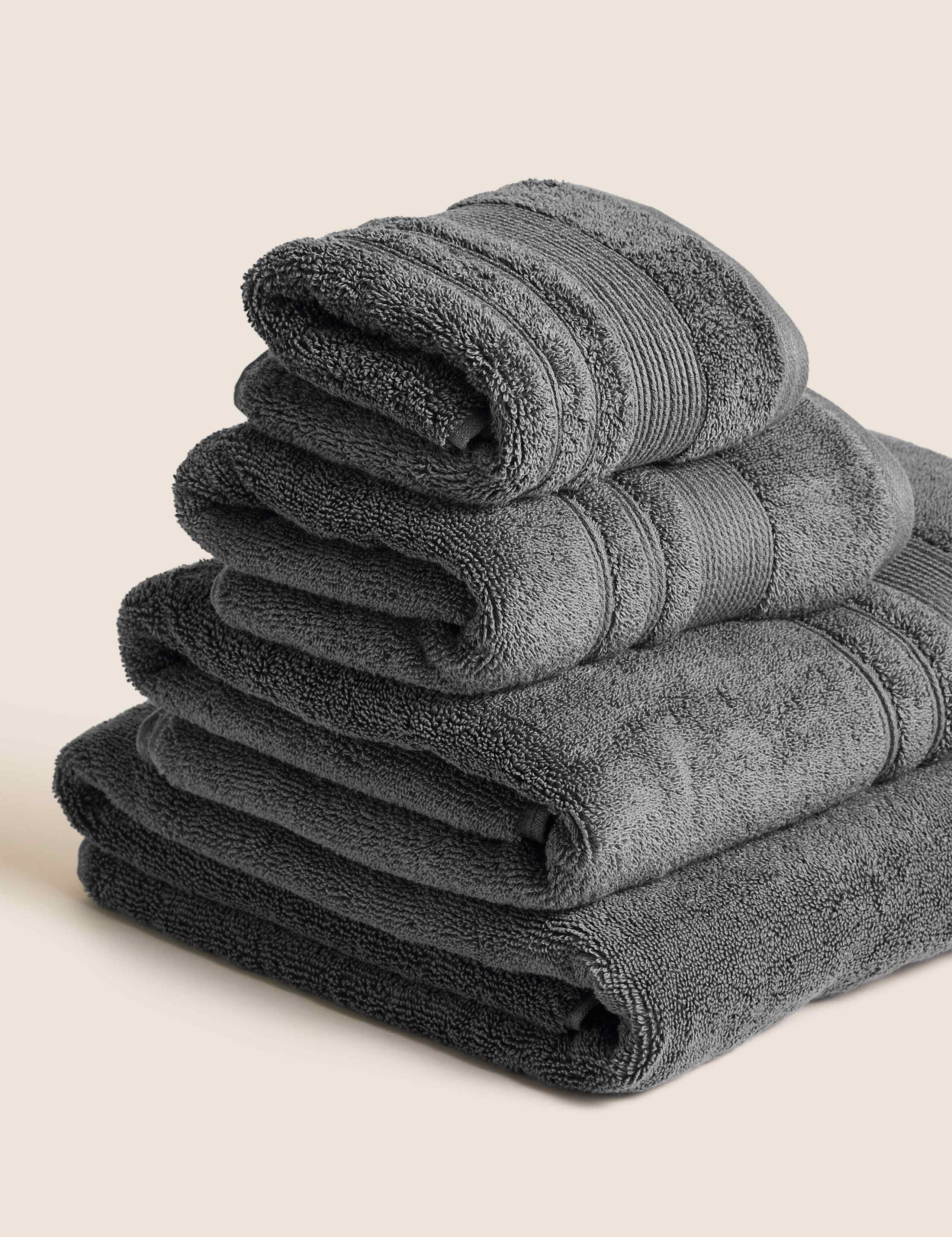 Super Plush Pure Cotton Towel 2 of 5