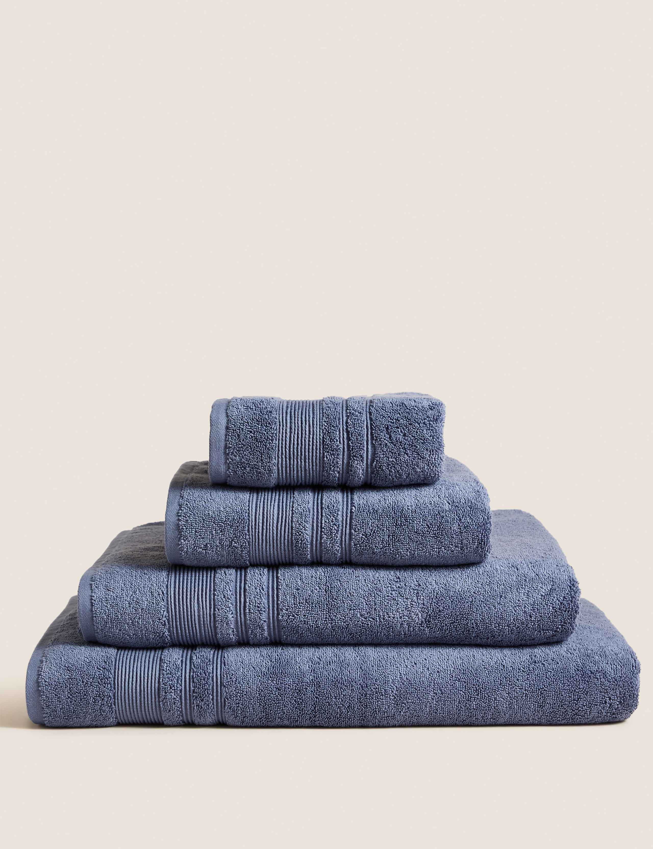 Super Plush Pure Cotton Towel 1 of 5