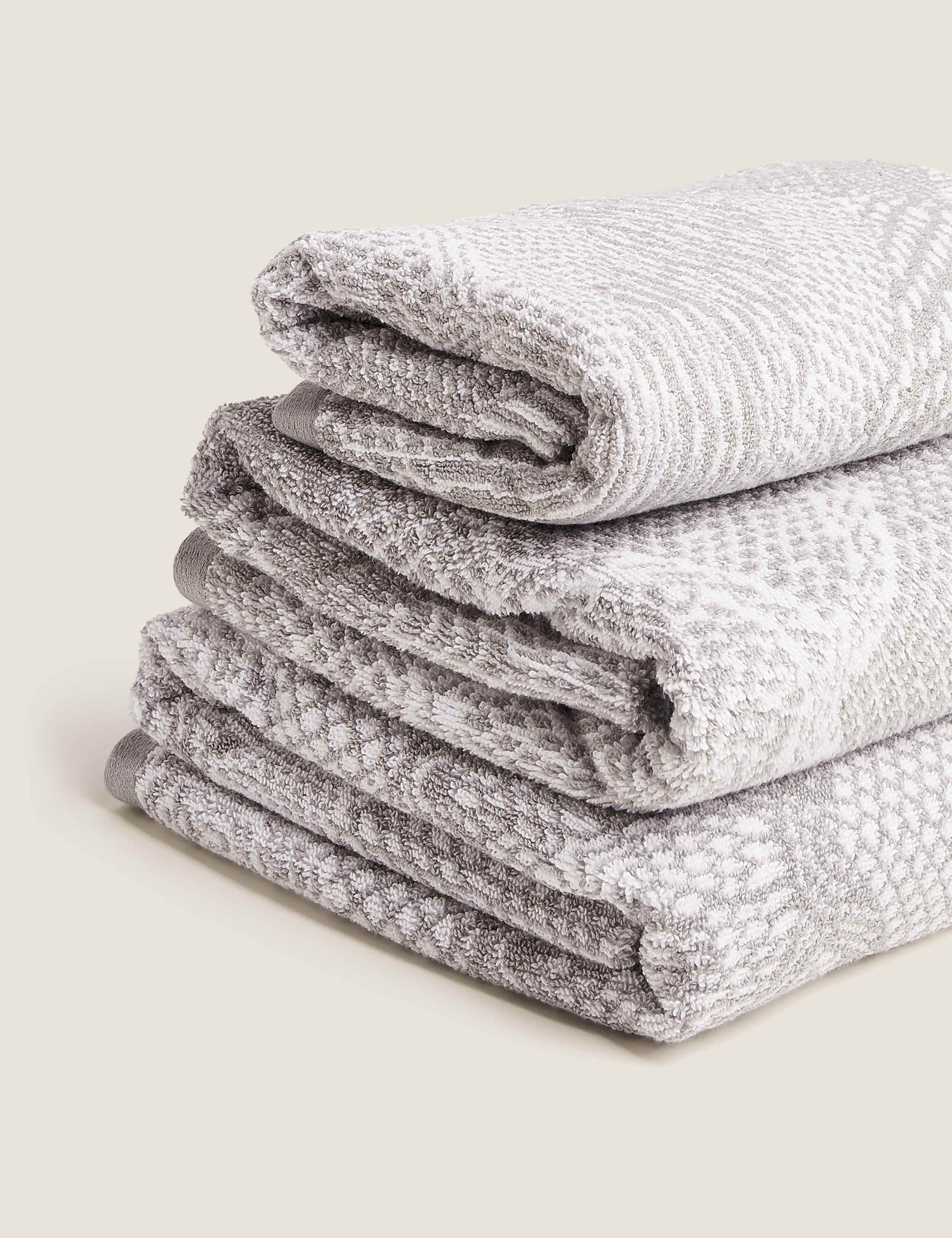 Pure Cotton Repeat Diamond Towel 2 of 4