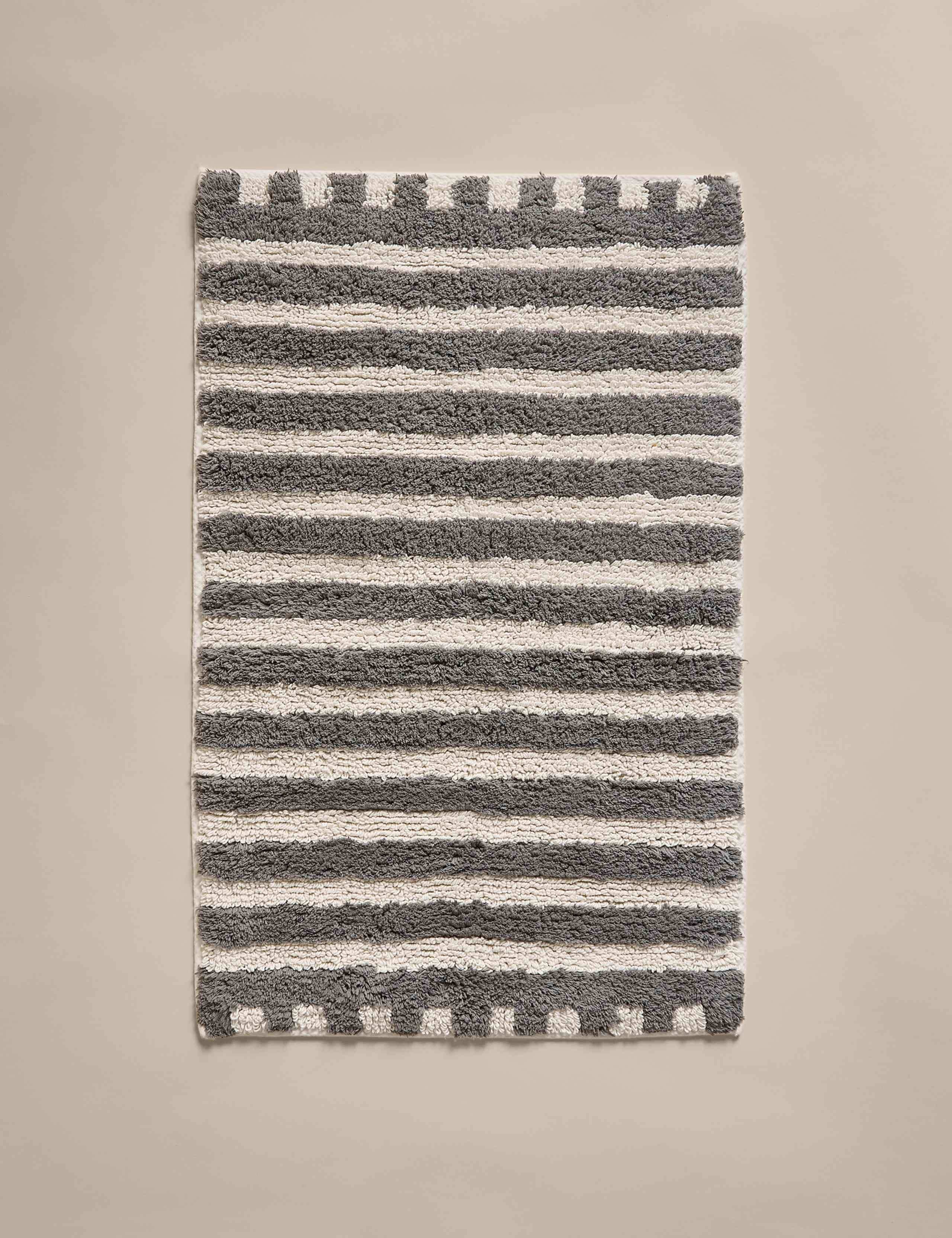Pure Cotton Striped Tufted Bath Mat 2 of 3