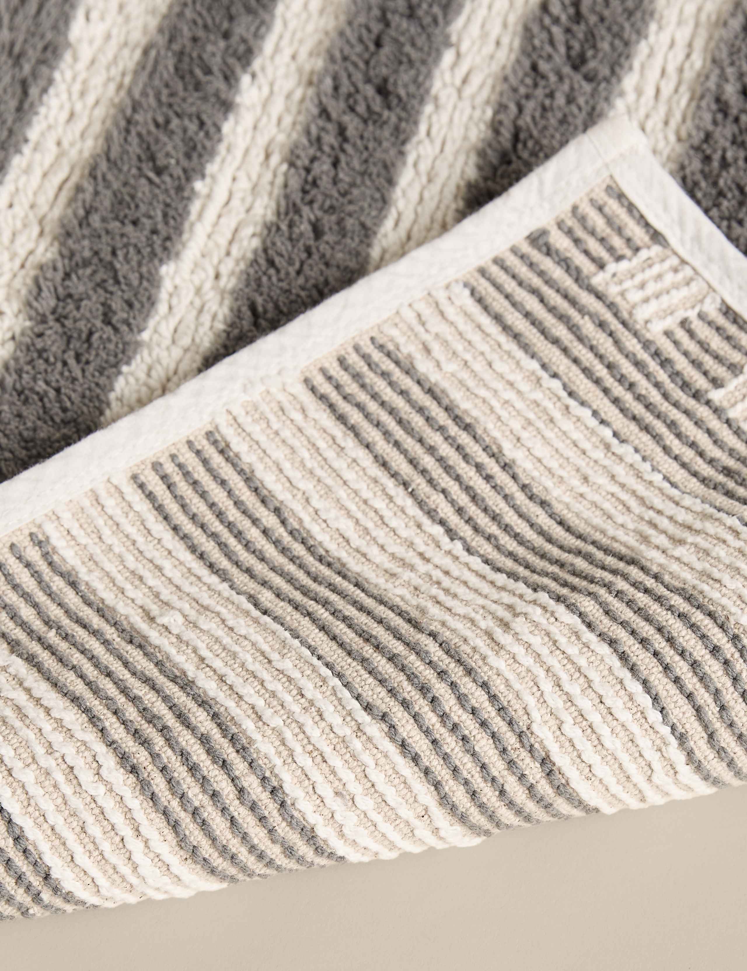Pure Cotton Striped Tufted Bath Mat 3 of 3
