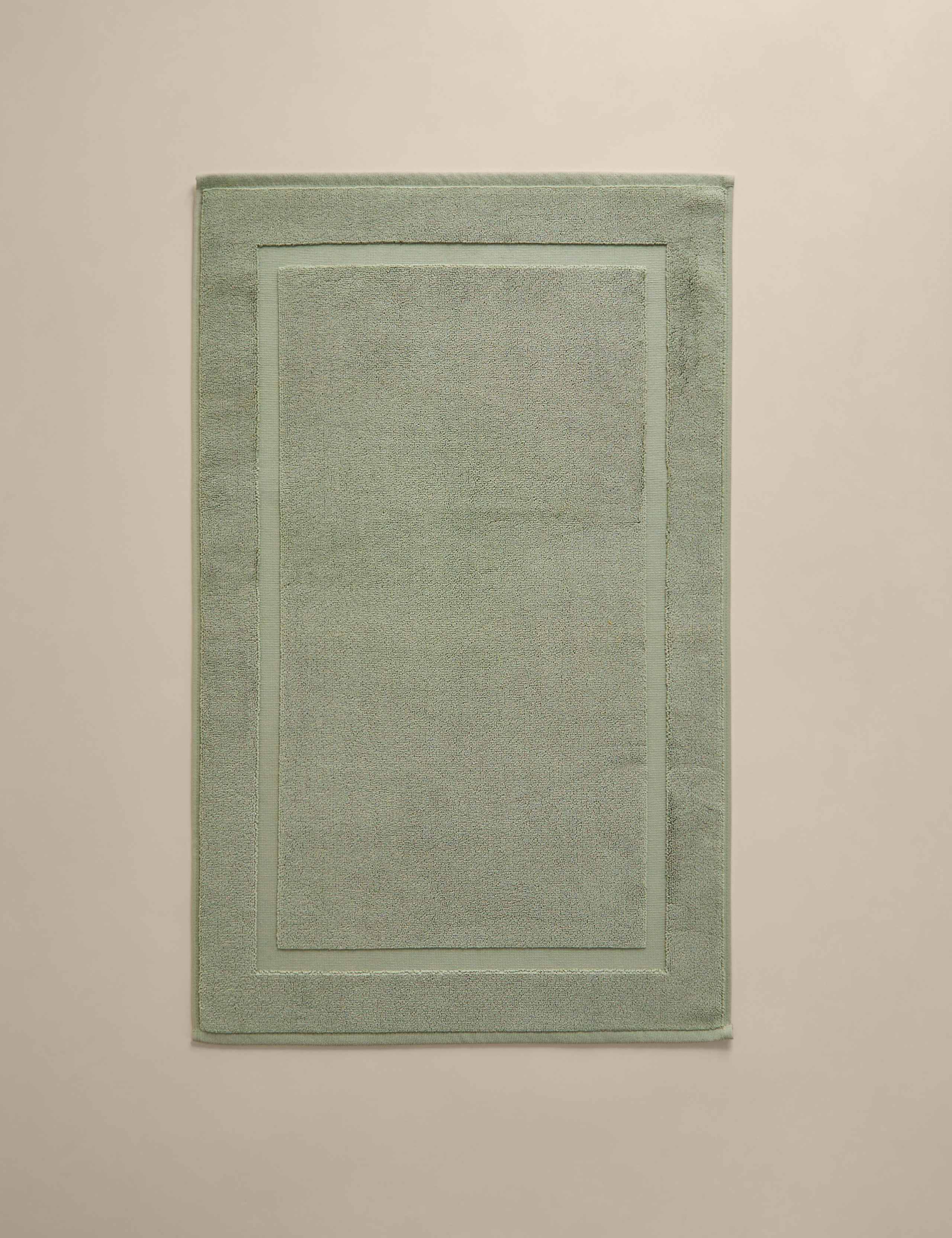 Luxury Egyptian Cotton Bath Mat 2 of 3