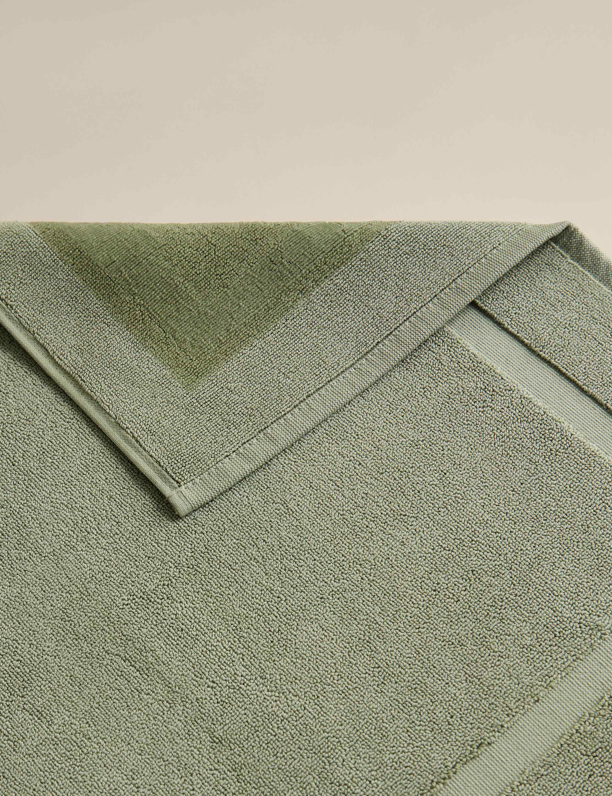 Luxury Egyptian Cotton Bath Mat 3 of 3