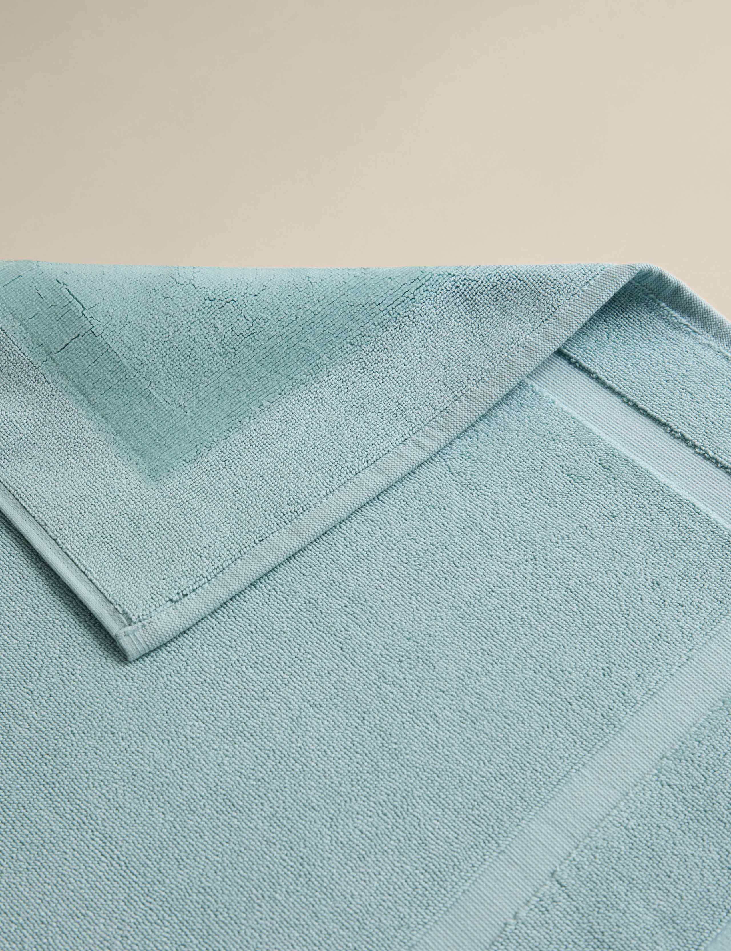 Luxury Egyptian Cotton Bath Mat 3 of 3