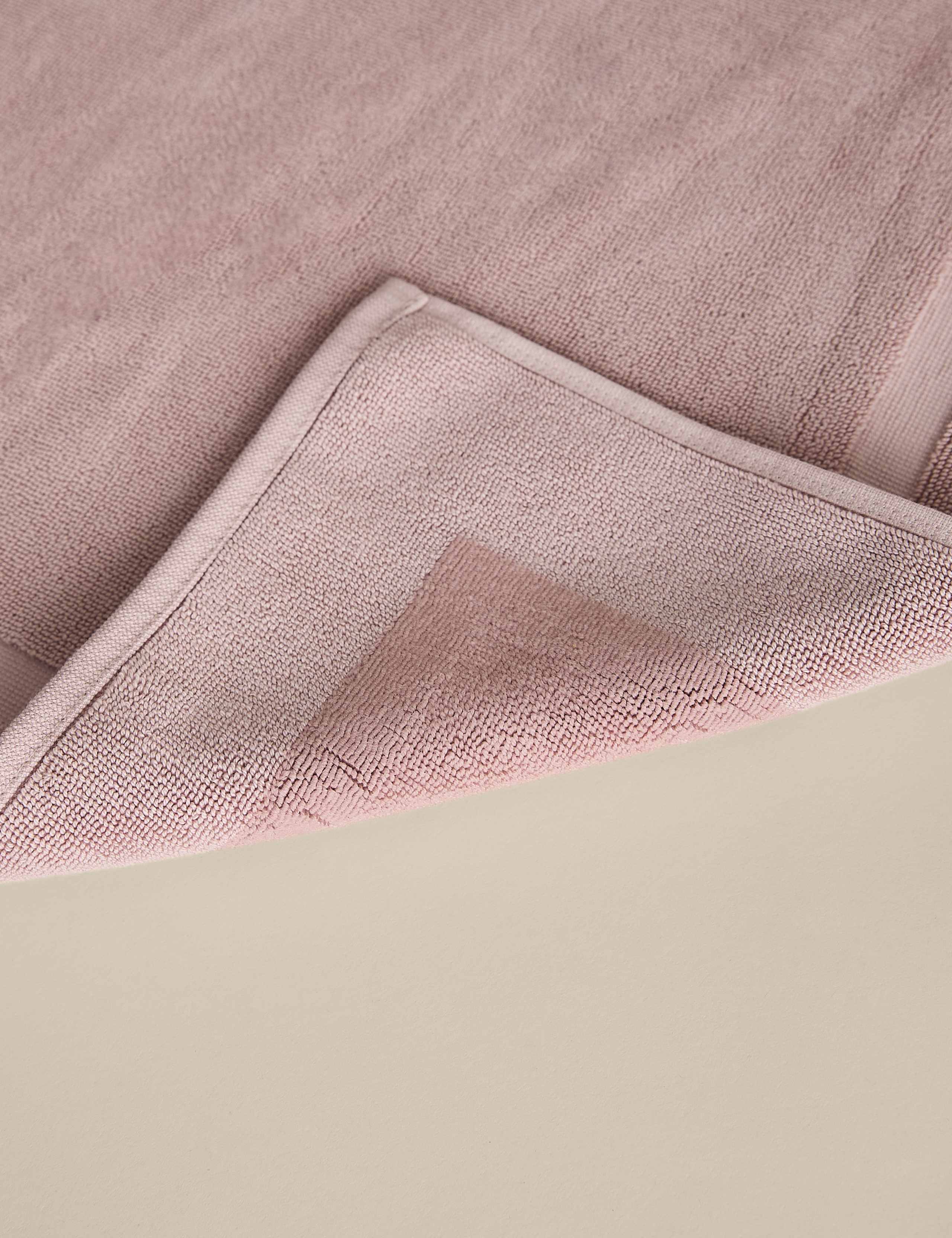 Luxury Egyptian Cotton Bath Mat 3 of 3