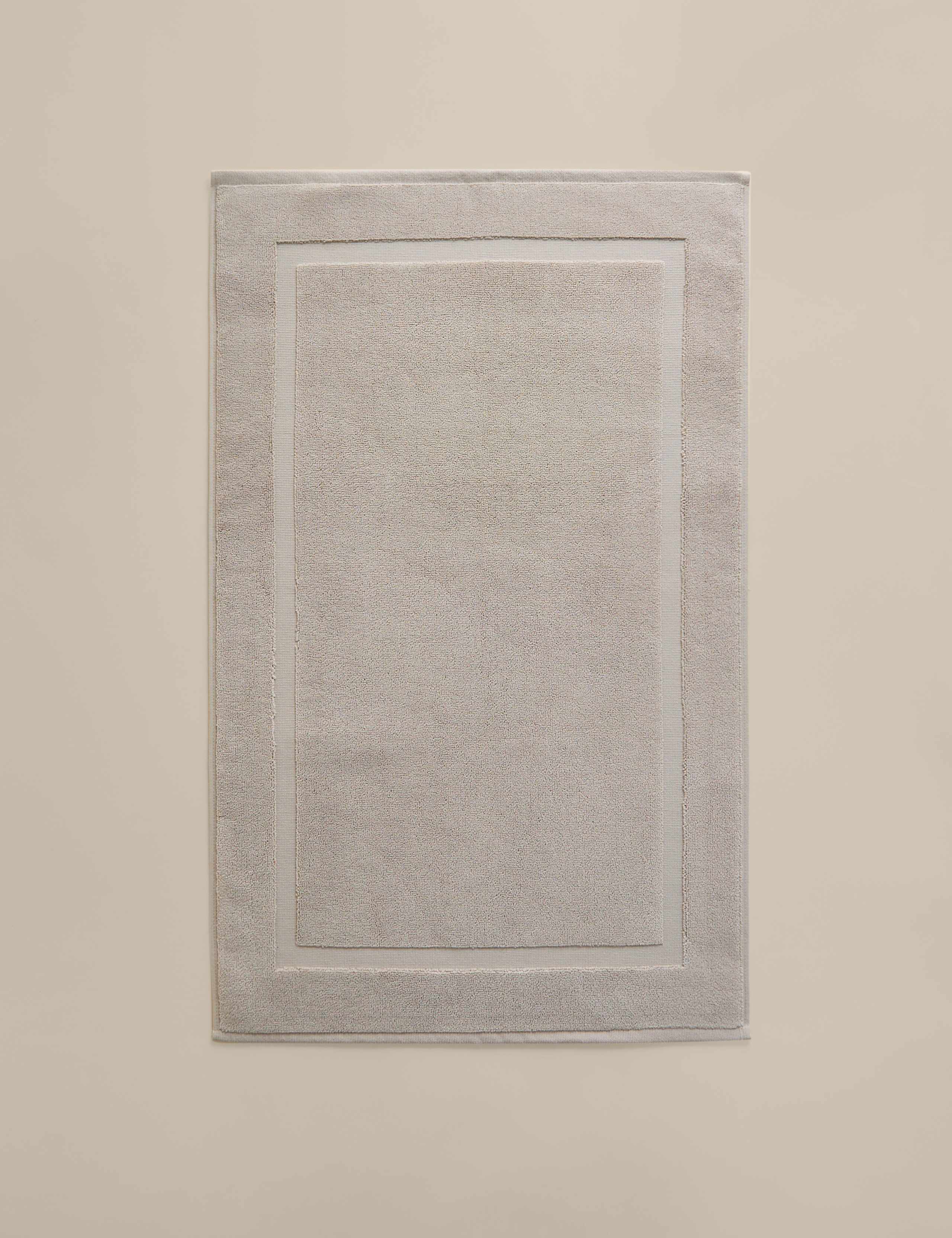 Luxury Egyptian Cotton Bath Mat 2 of 3