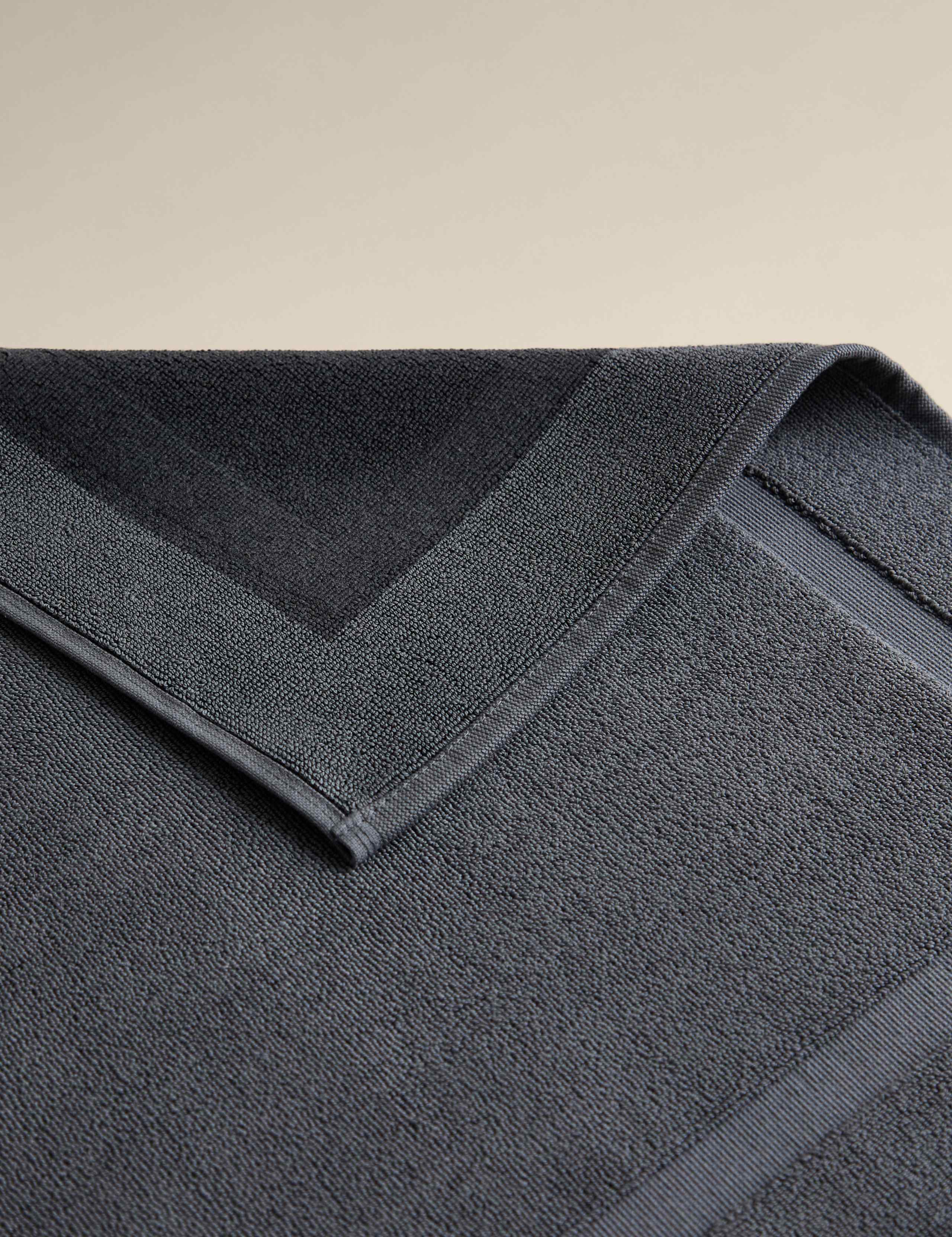 Luxury Egyptian Cotton Bath Mat 3 of 3