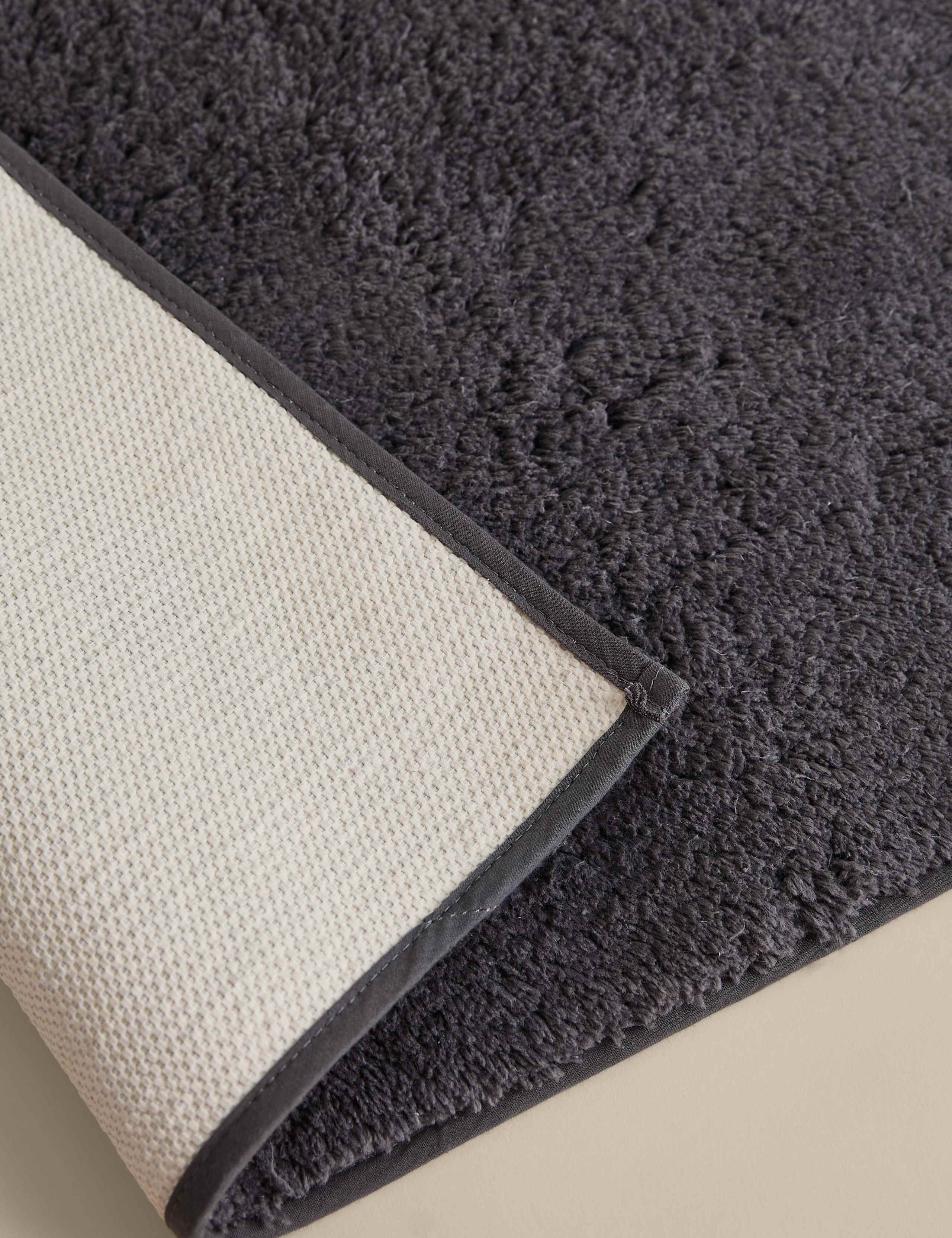 Pure Cotton Tufted Bath Mat 3 of 3