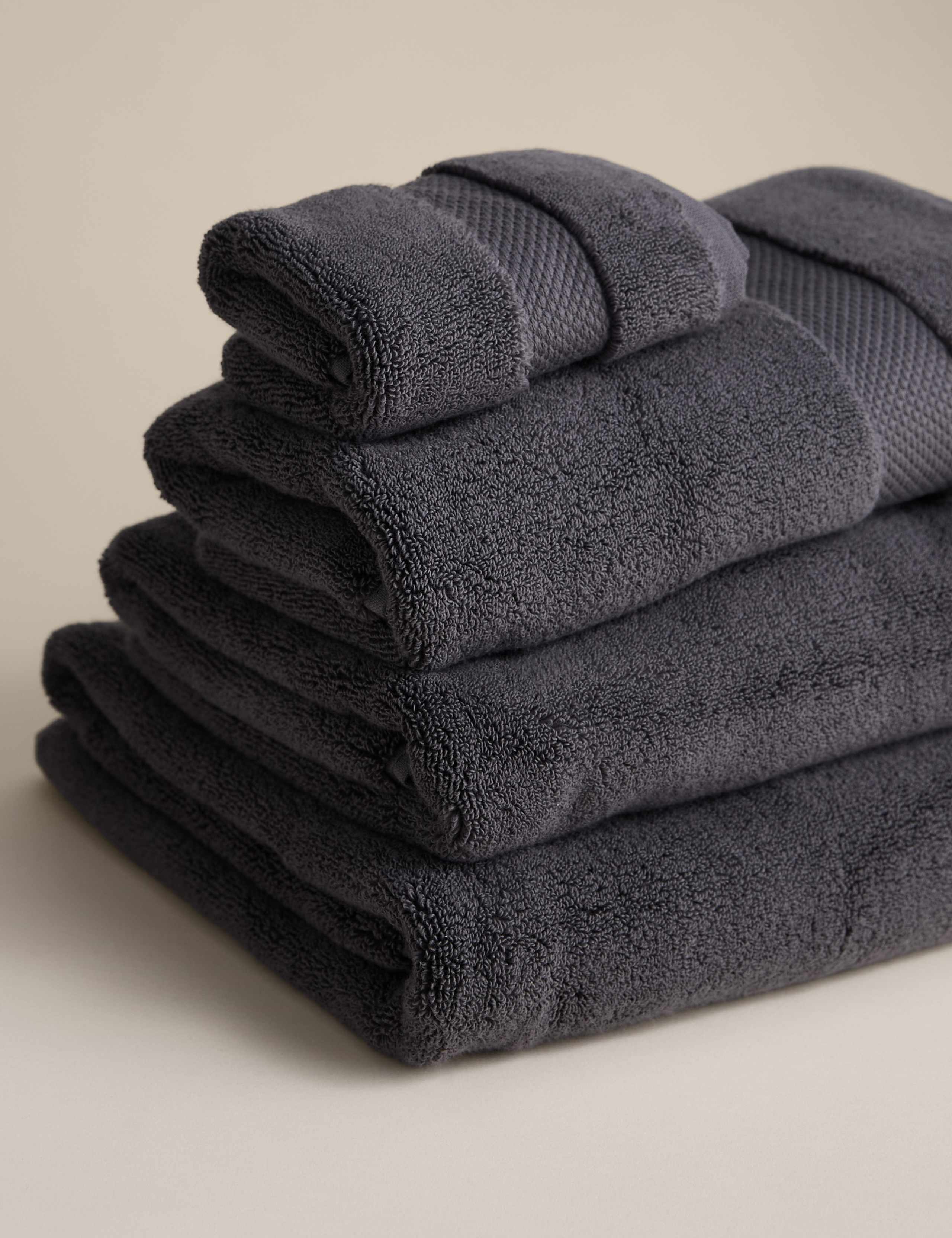 Turkish Cotton Luxury Hotel Towel 2 of 3