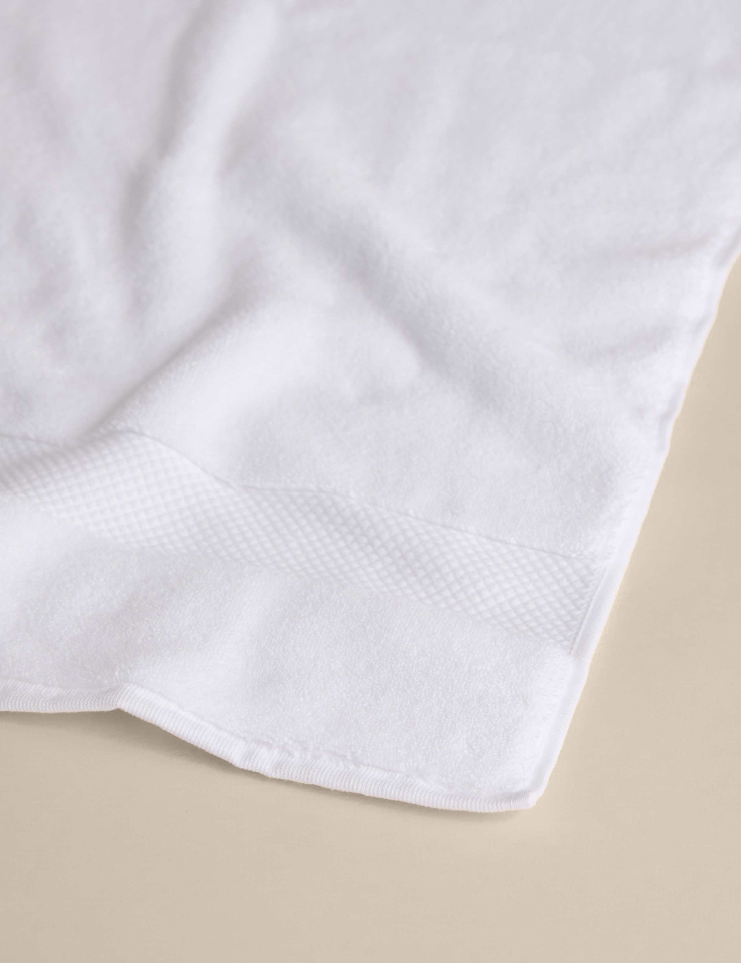 Turkish Cotton Luxury Hotel Towel 4 of 4