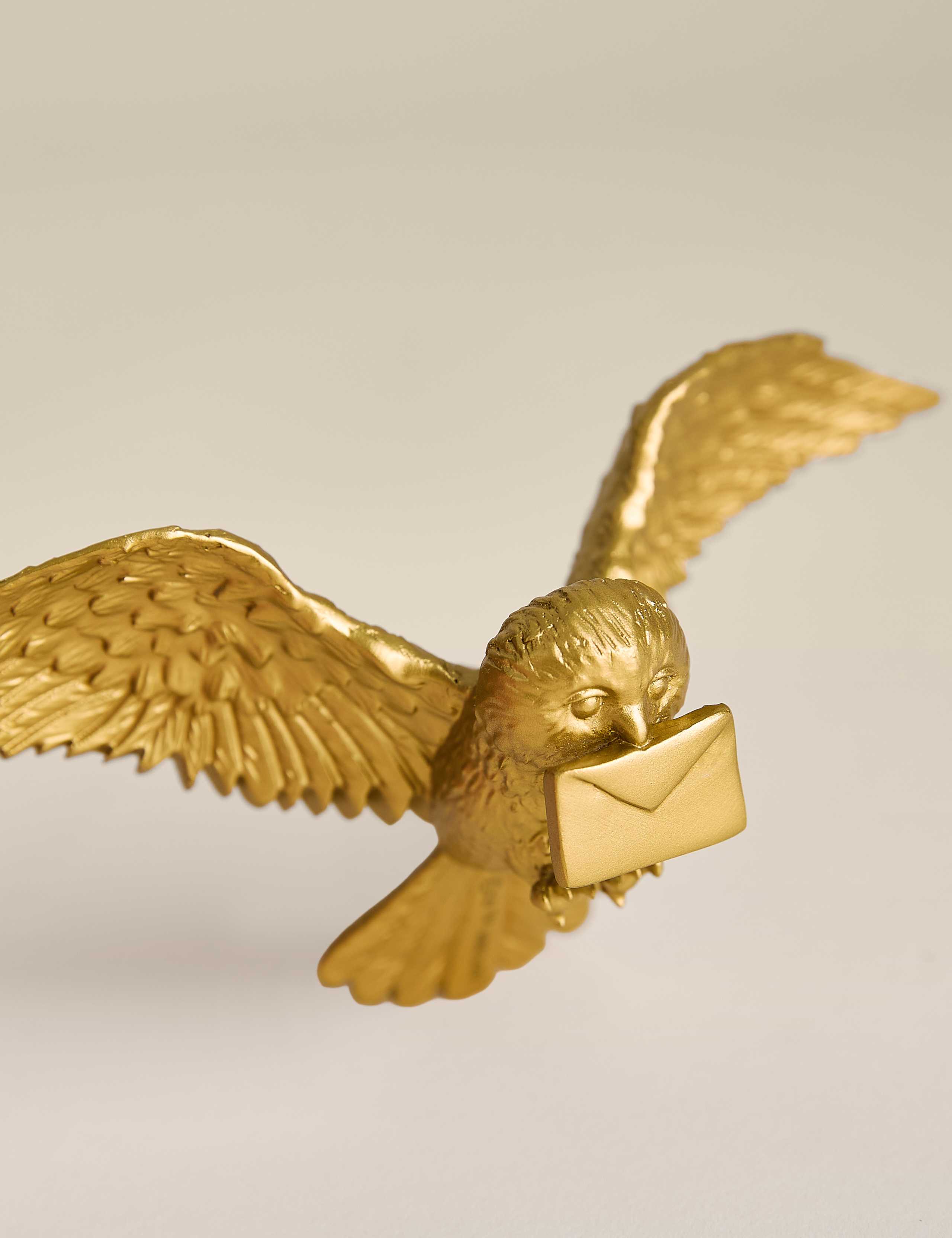 Harry Potter Hedwig Resin Decoration 3 of 4