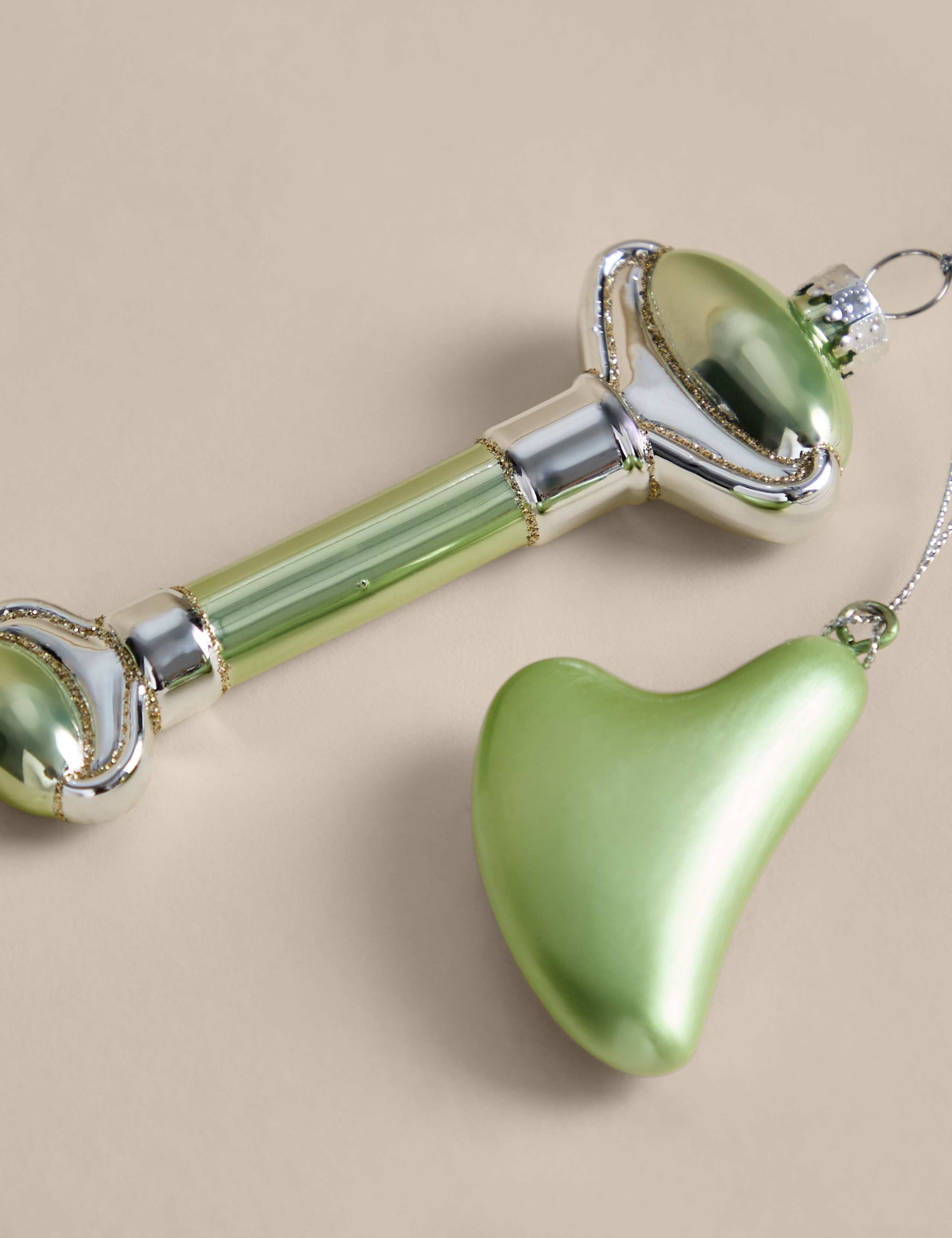 2pk Glass Face Roller and Gua Sha Decoration 2 of 2