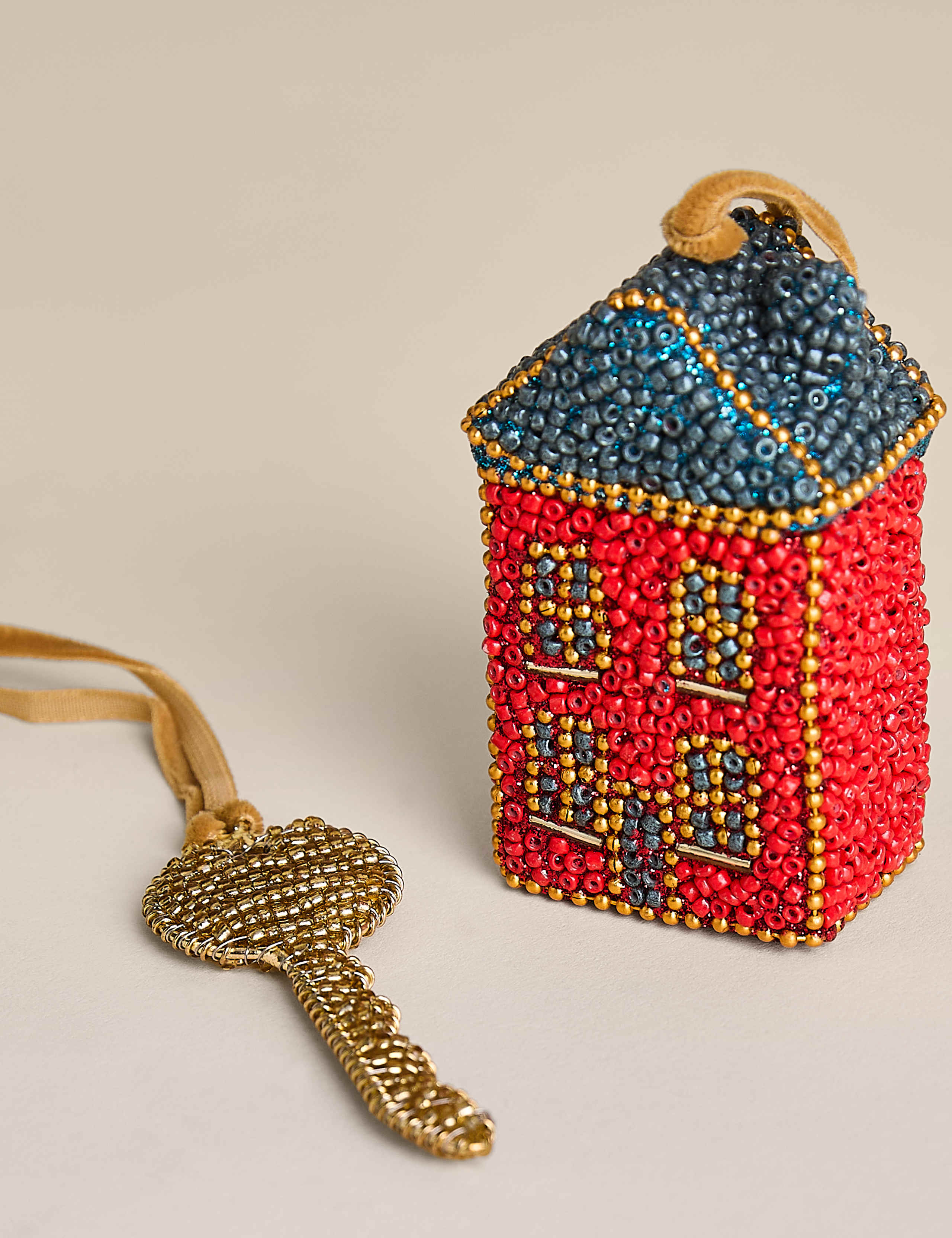 2 Pack Beaded Appliqué Hanging New Home Decoration 2 of 2