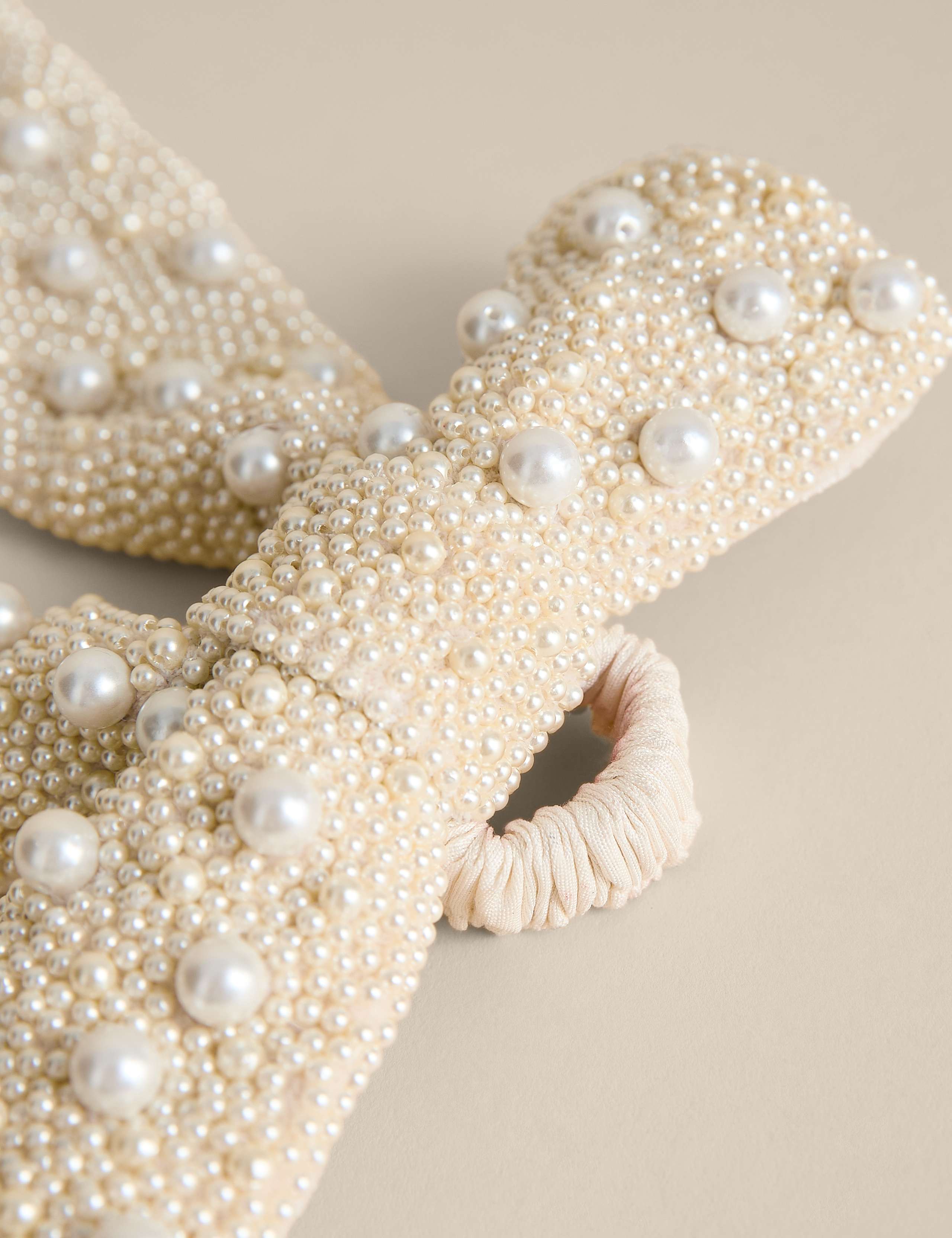 Cream Pearl Beaded Bow Tree Topper 3 of 3