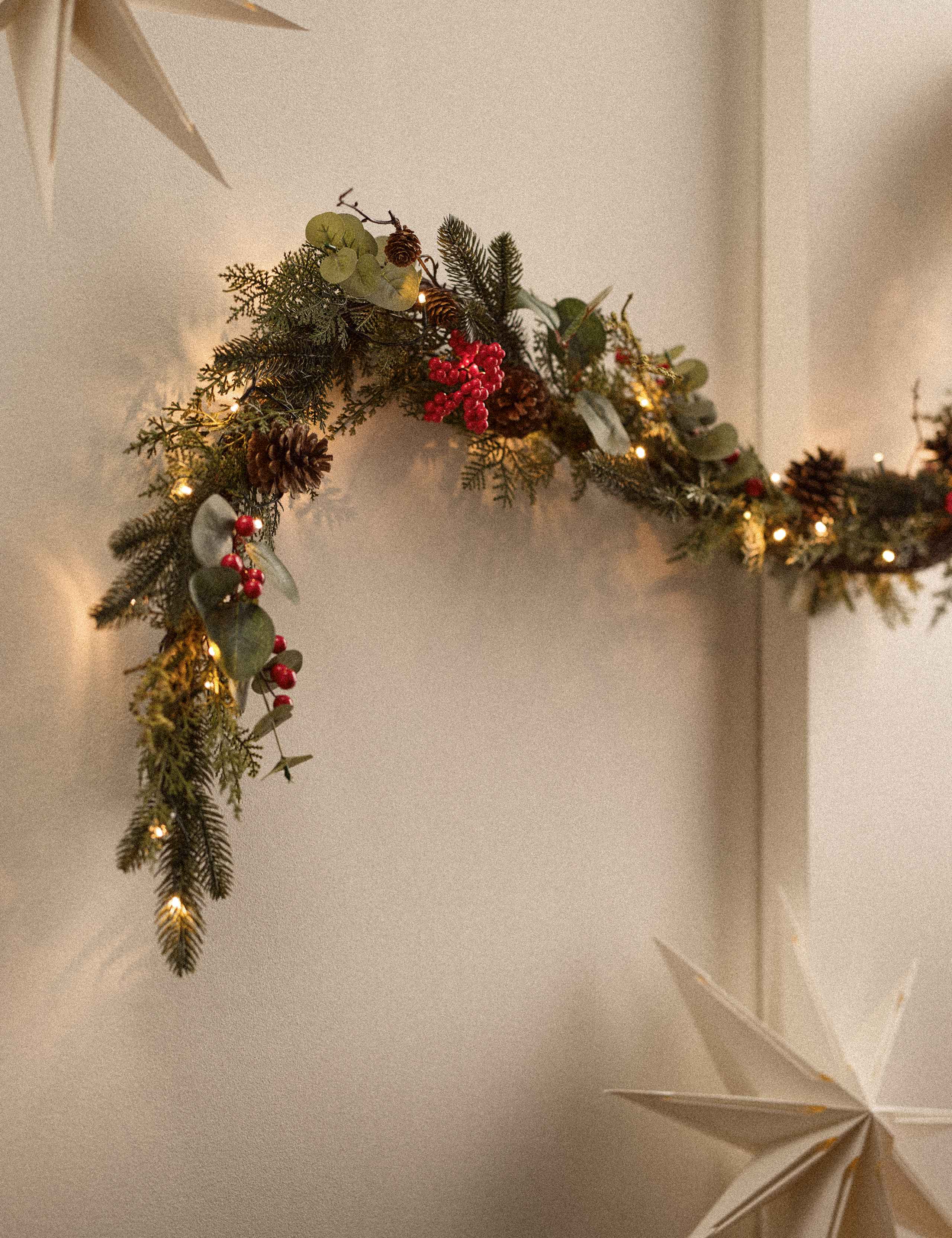 6ft Pre-Lit Red Berry Garland 1 of 4