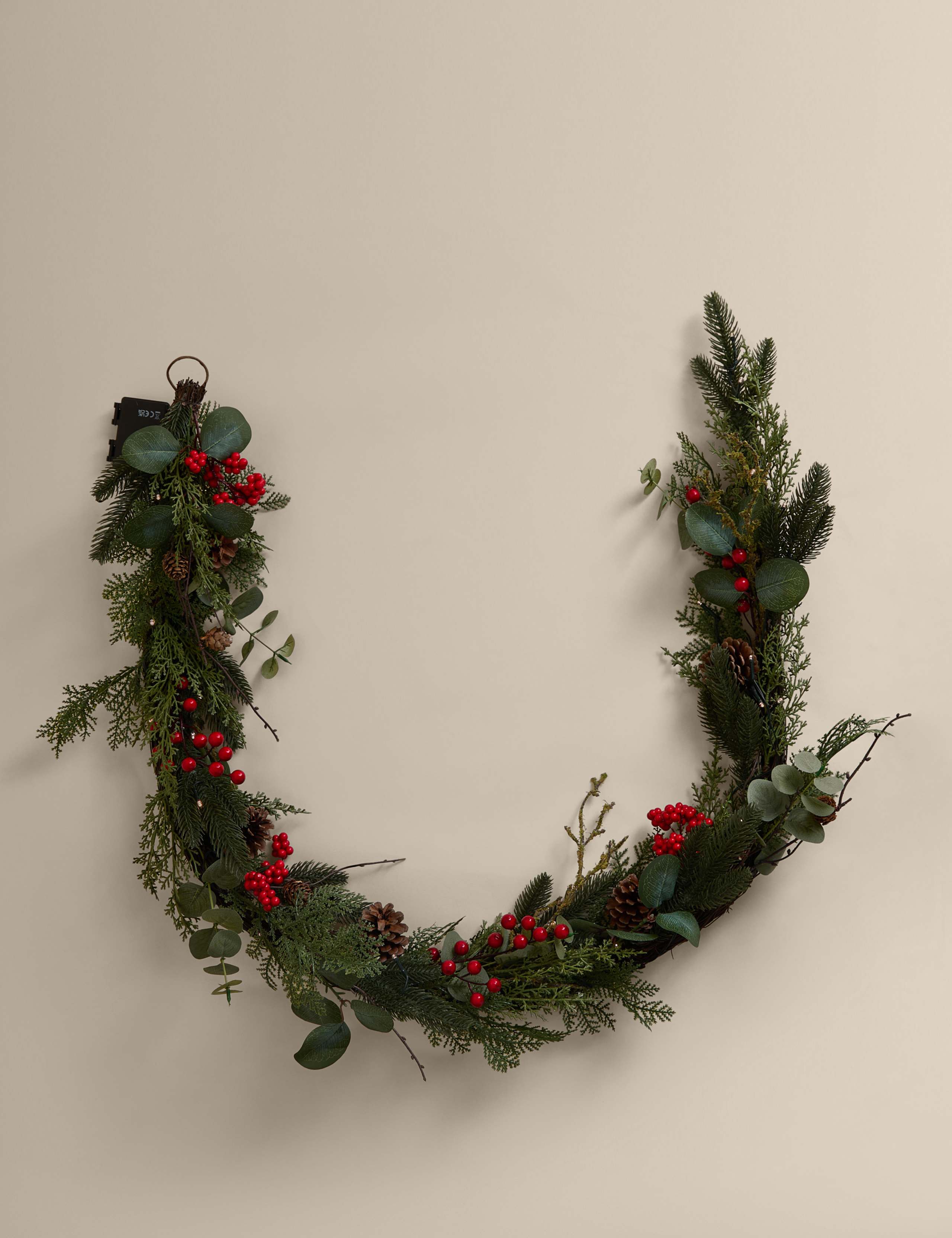 6ft Pre-Lit Red Berry Garland 3 of 4