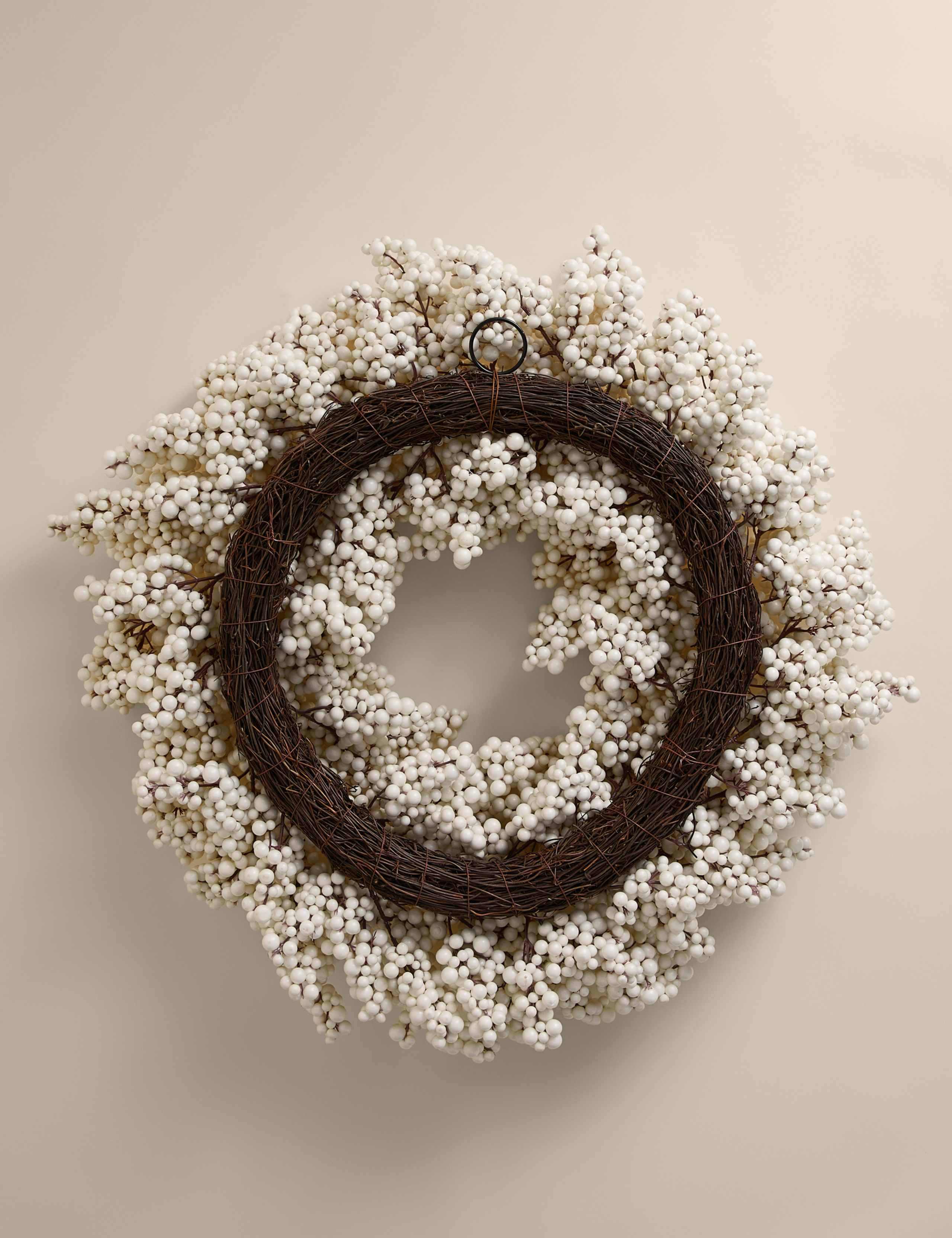 White Berry Statement Wreath 4 of 4