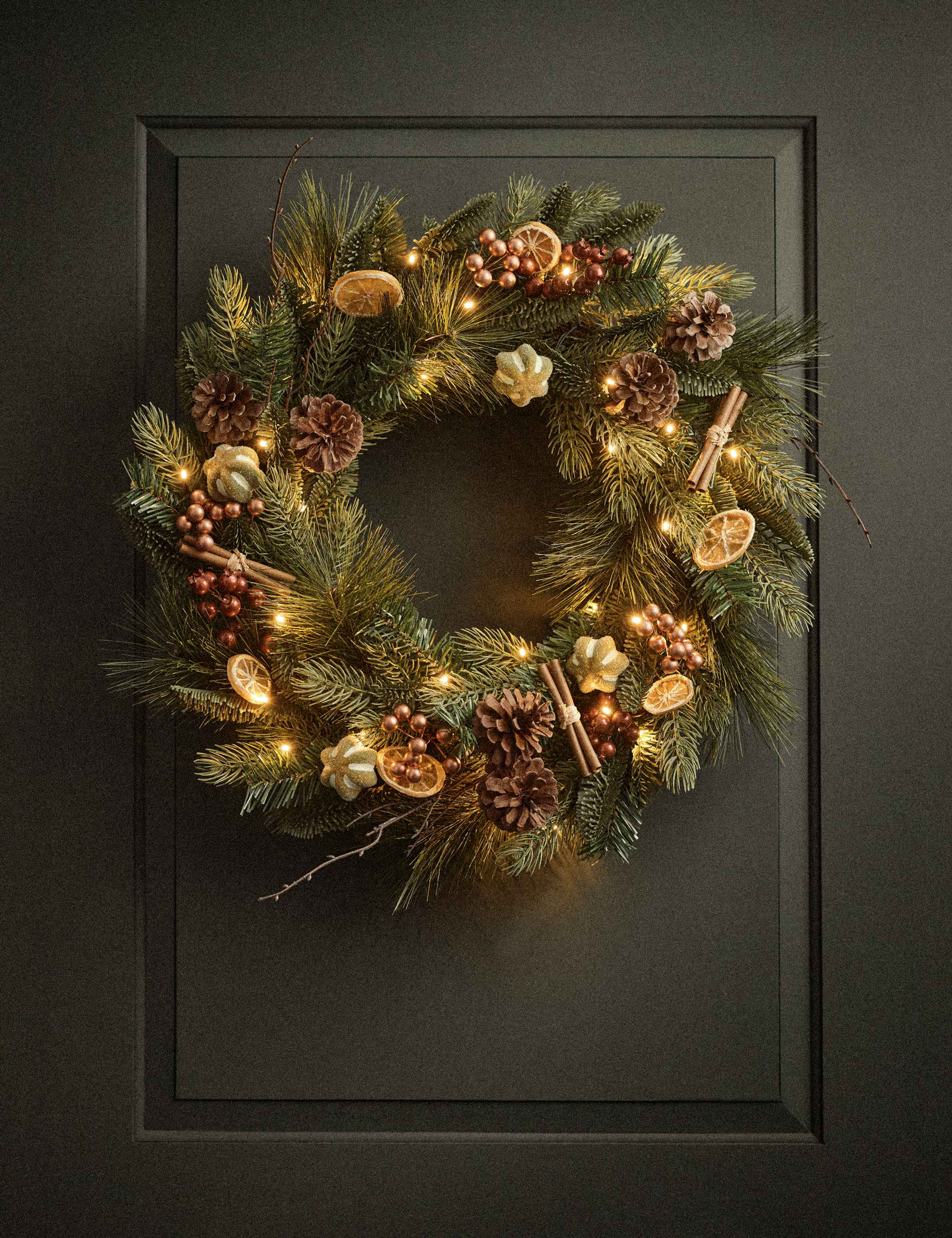 26in Pre-Lit Lime Cinnamon Wreath 1 of 4