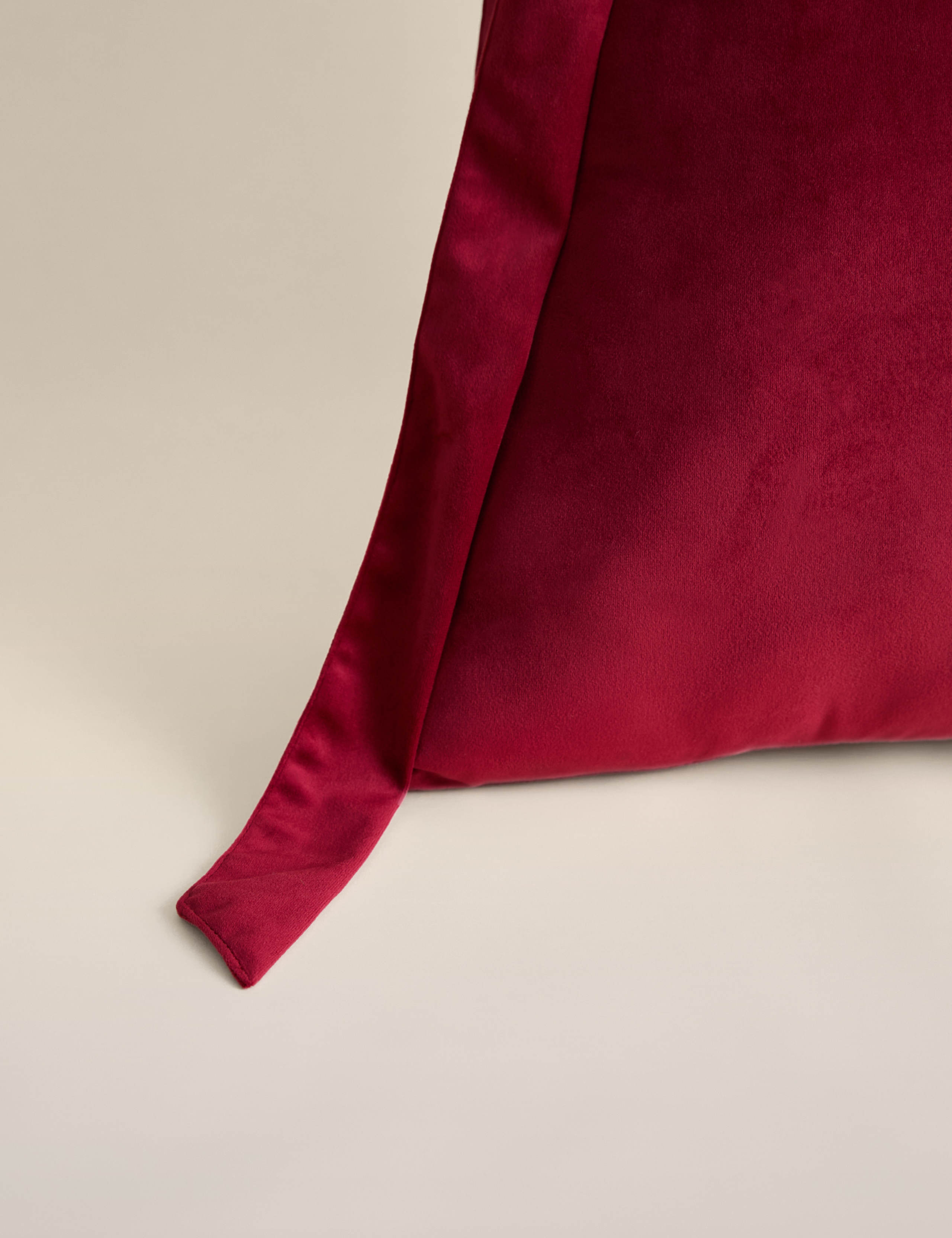 Velvet Bow Sack 4 of 4