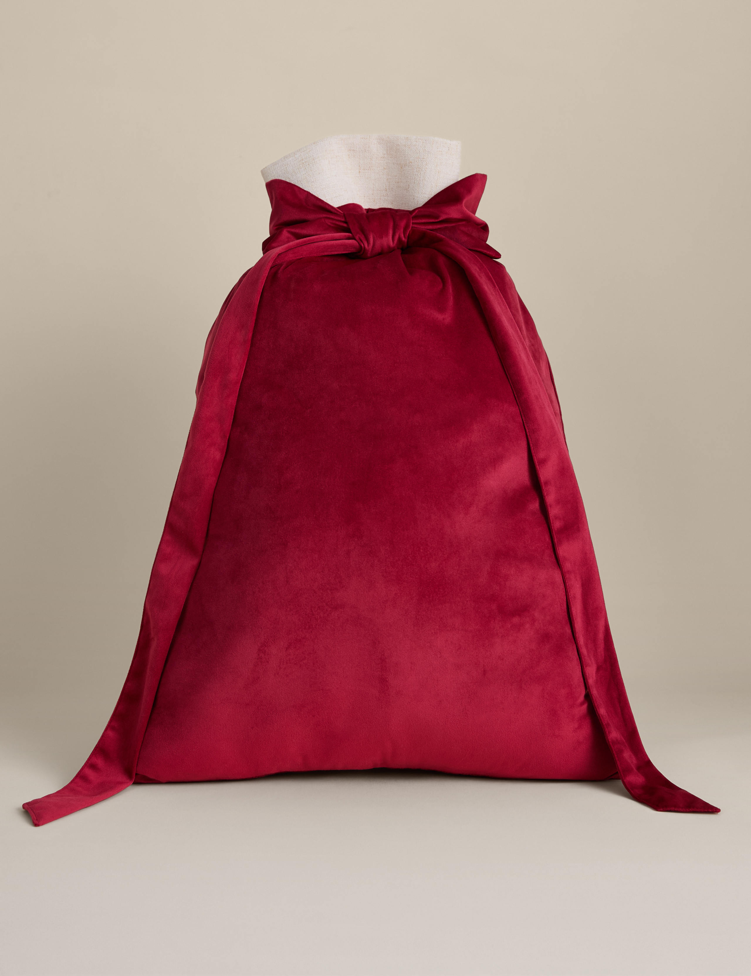 Velvet Bow Sack 2 of 4