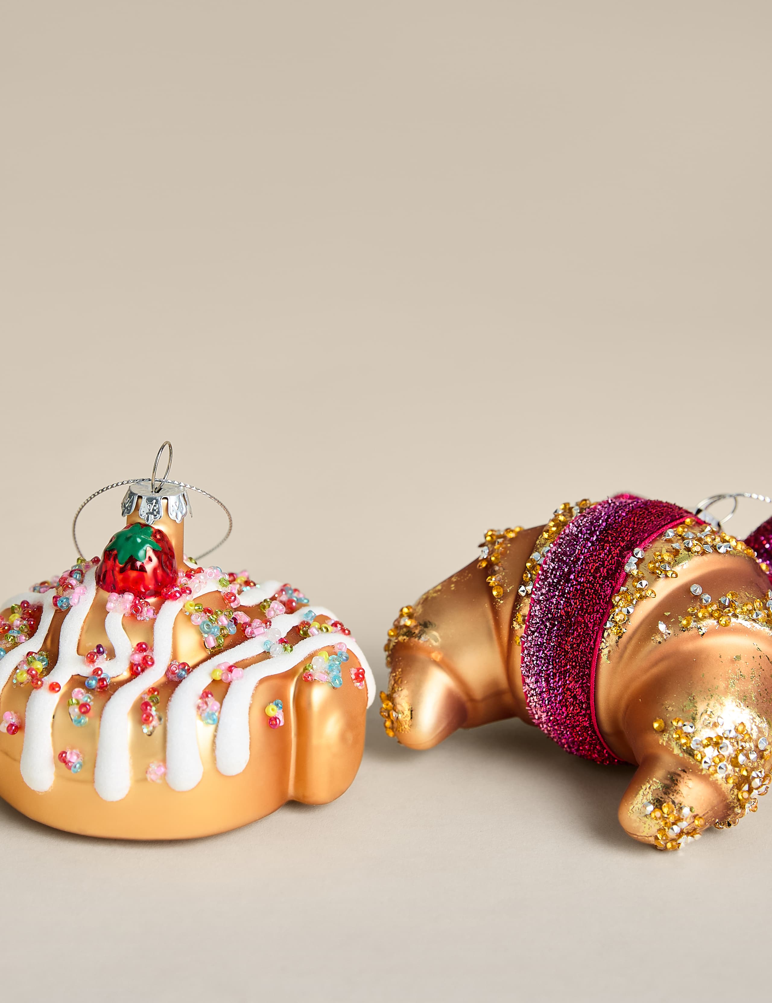 2 Pack Glass Bakery Hanging Decorations 2 of 2