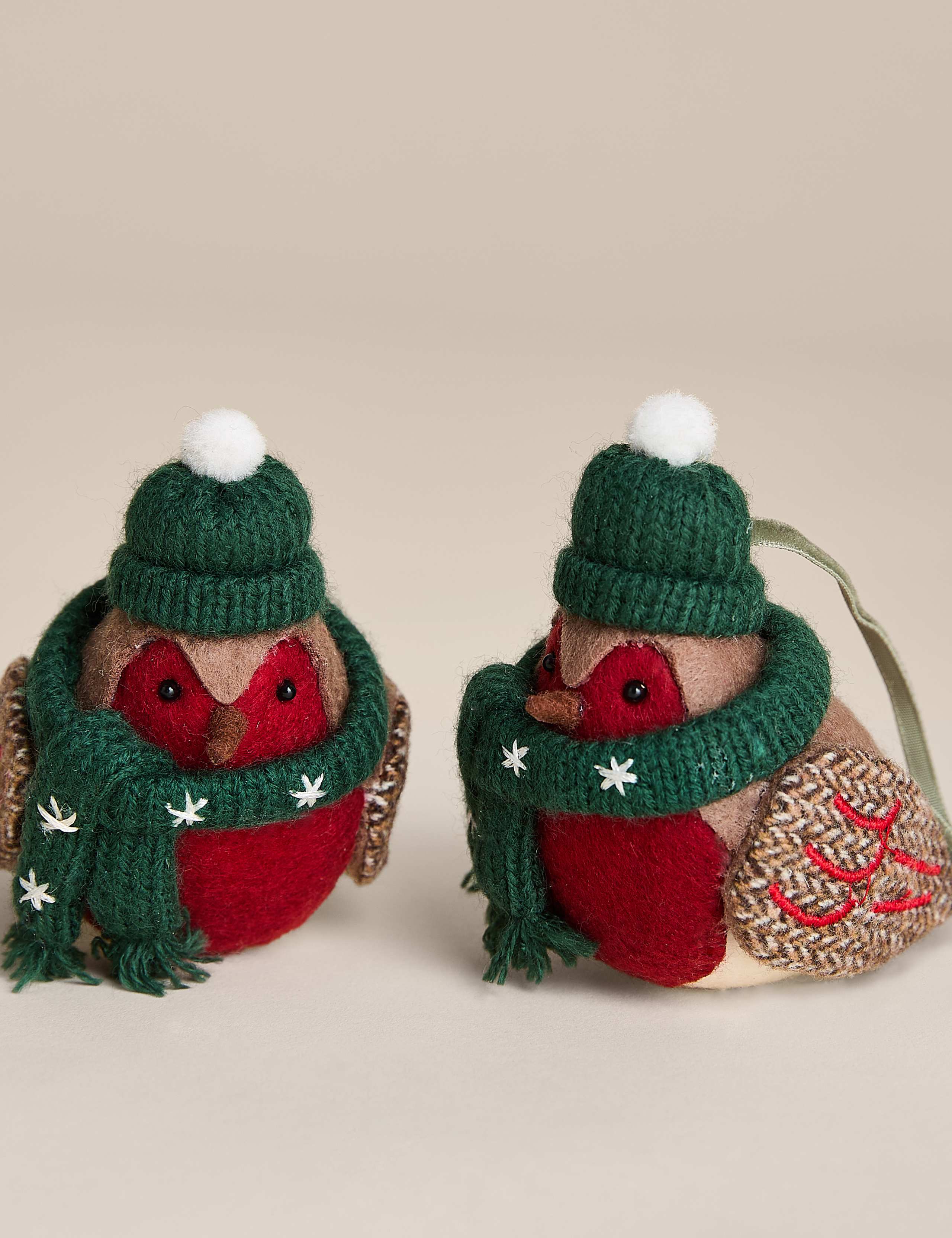 2 Pack Felt Robin Hanging Decorations 2 of 2