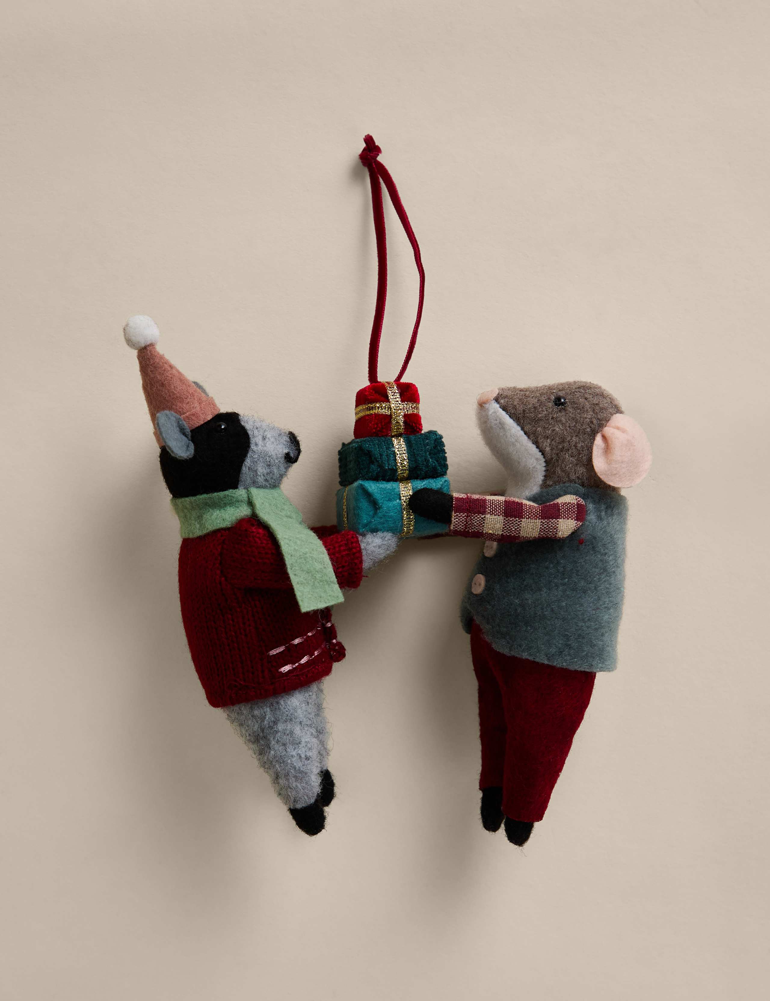 Felt Mice Duo Presents Hanging Decorations 1 of 2
