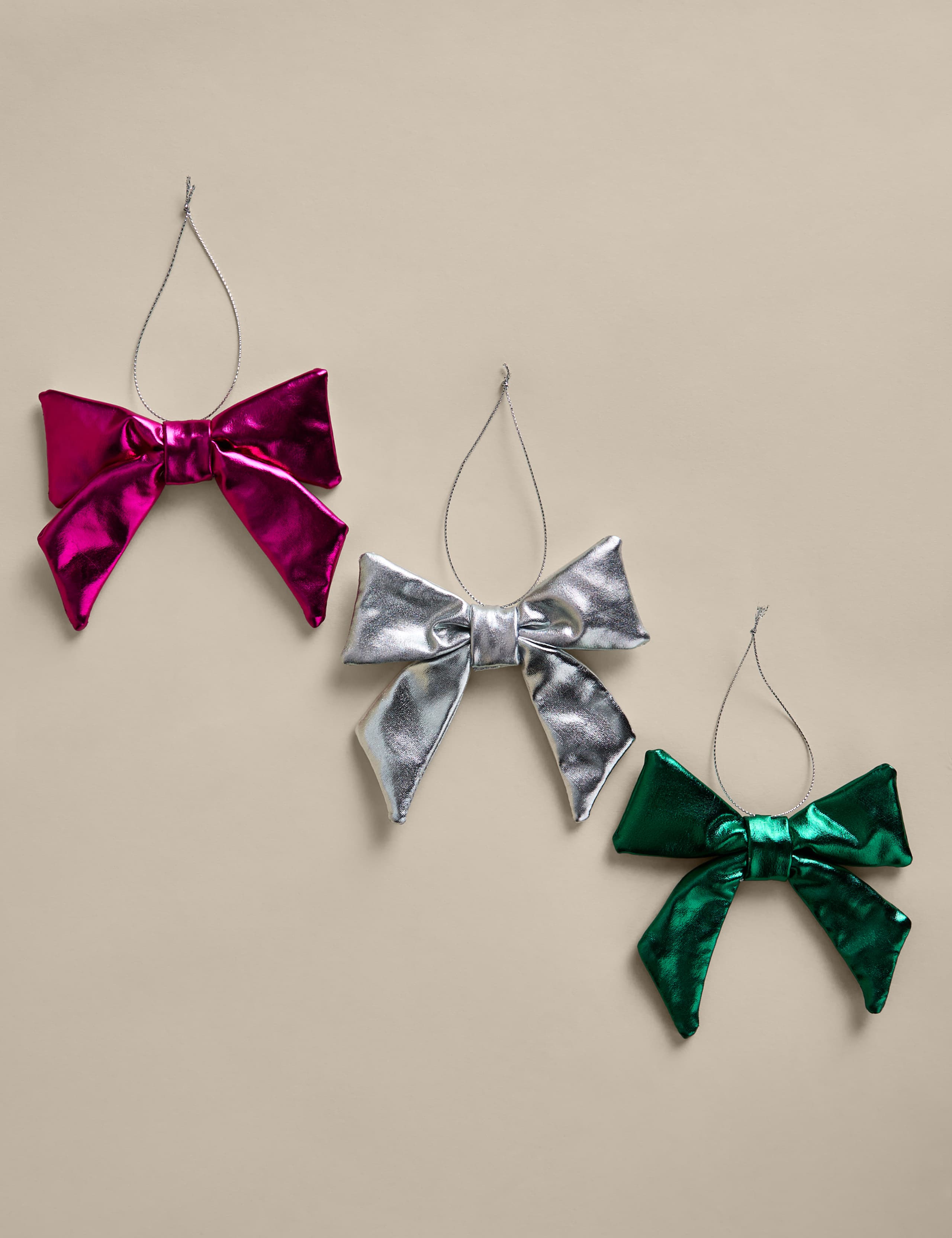 3 Pack Metallic Bows 1 of 2