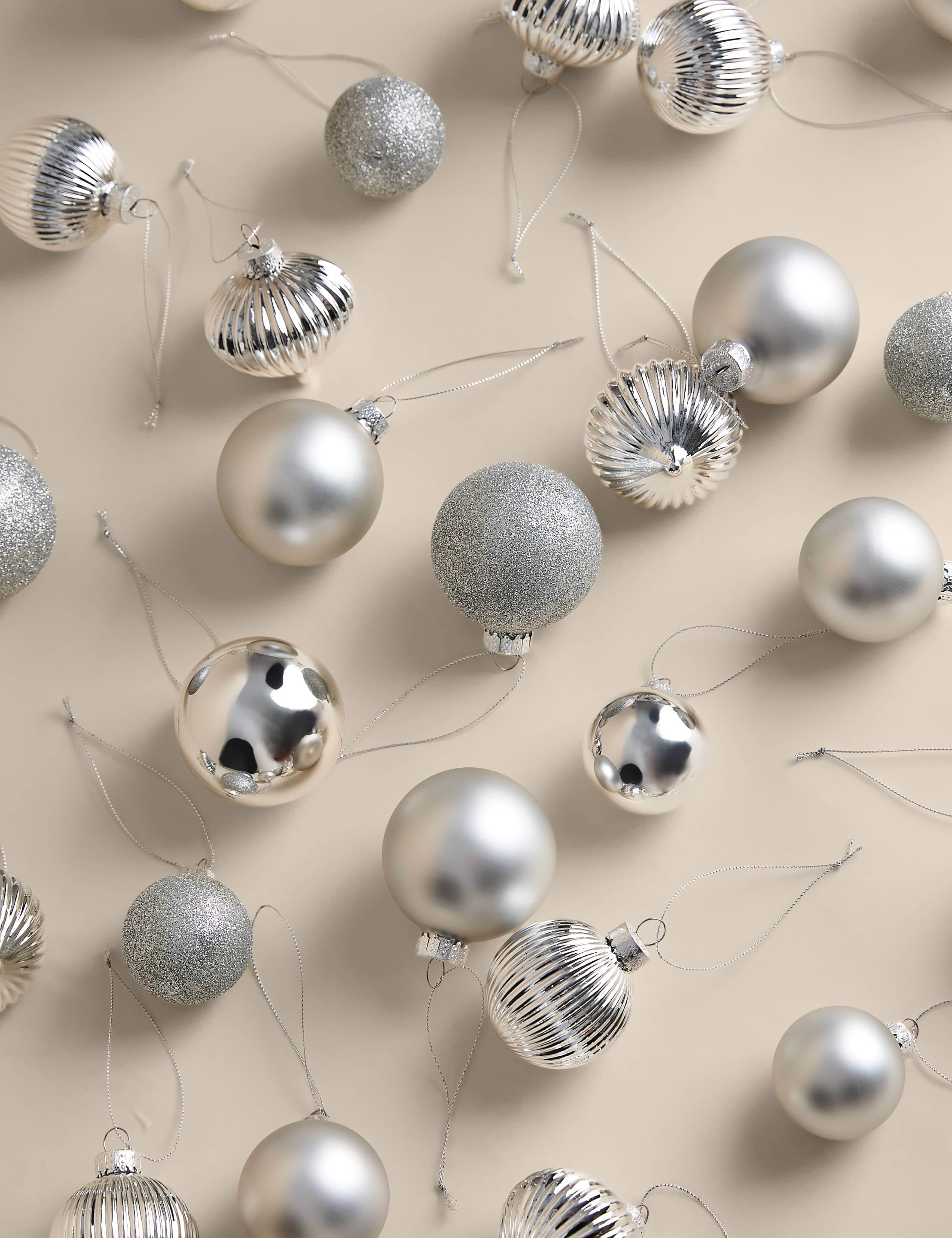 50 Pack Glass Baubles 1 of 3