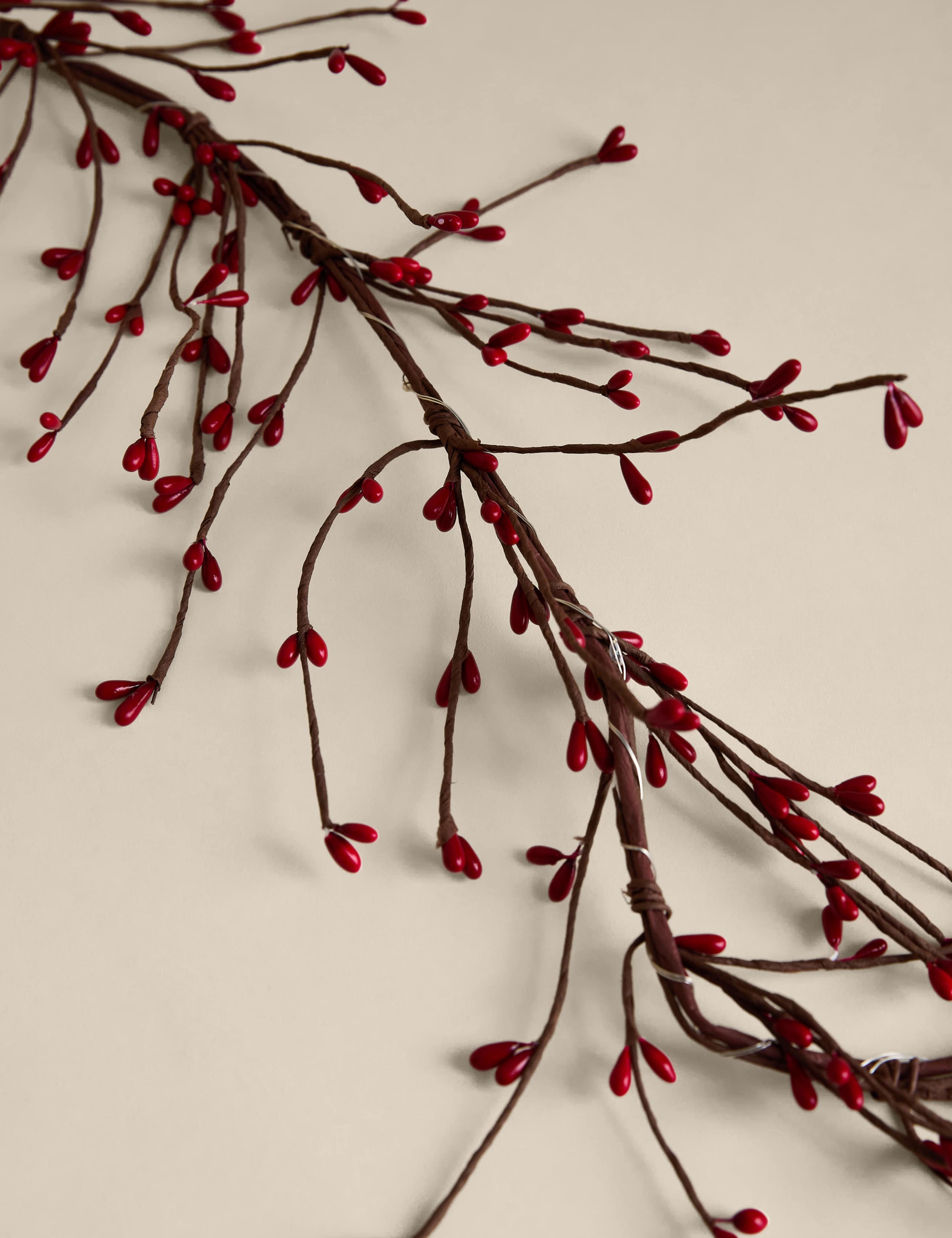Pre Lit Red Berry Garland 3 of 3
