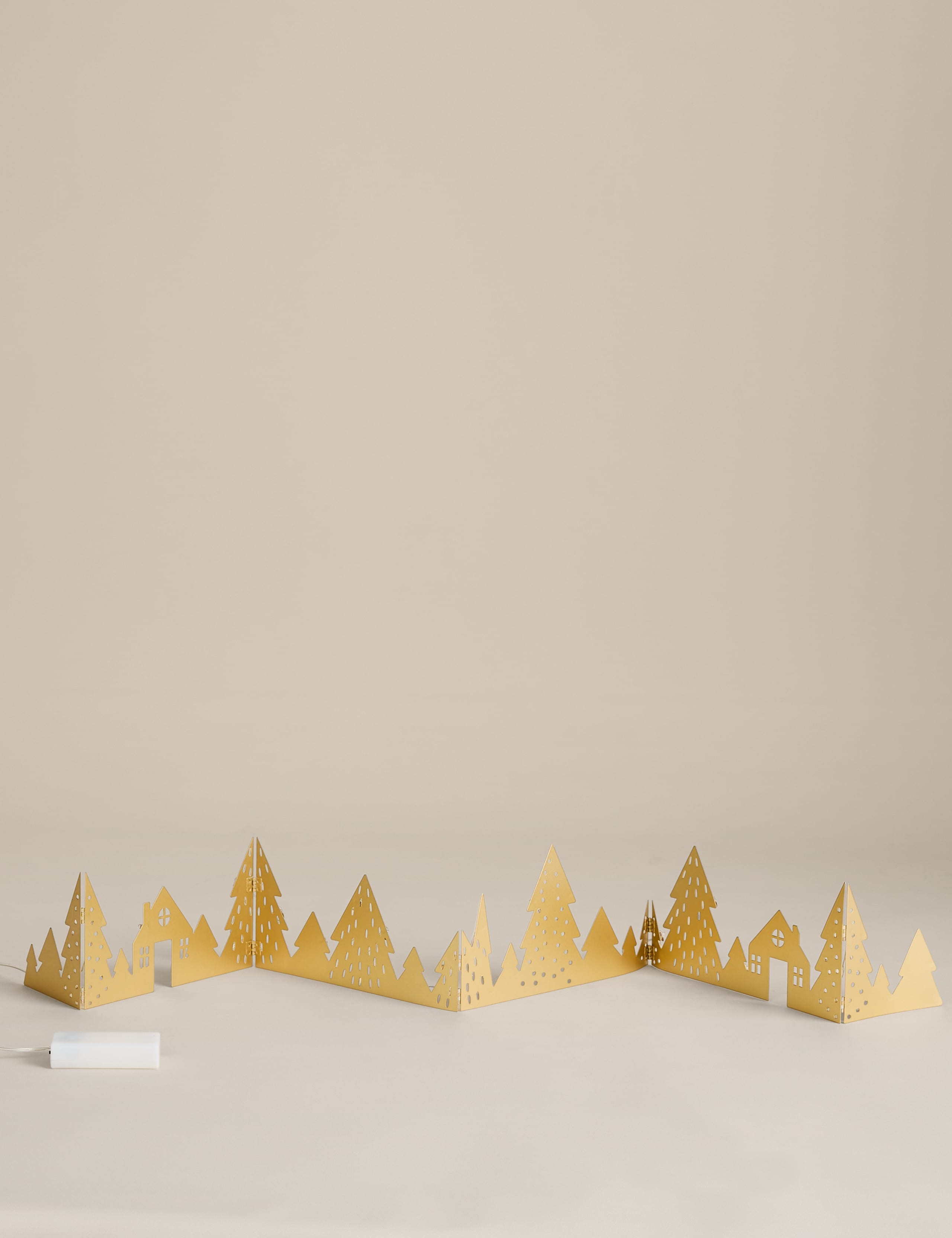 Light Up Woodland Fold Out Scene Decoration 3 of 3