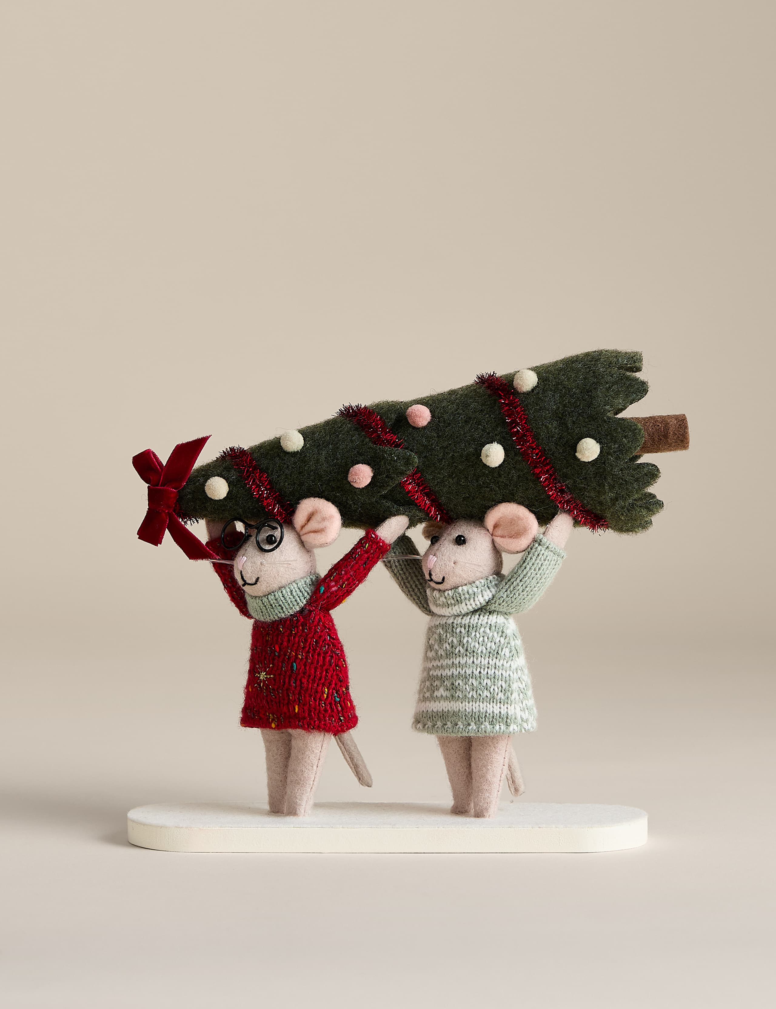Felt Mouse and Tree Room Decoration 3 of 3