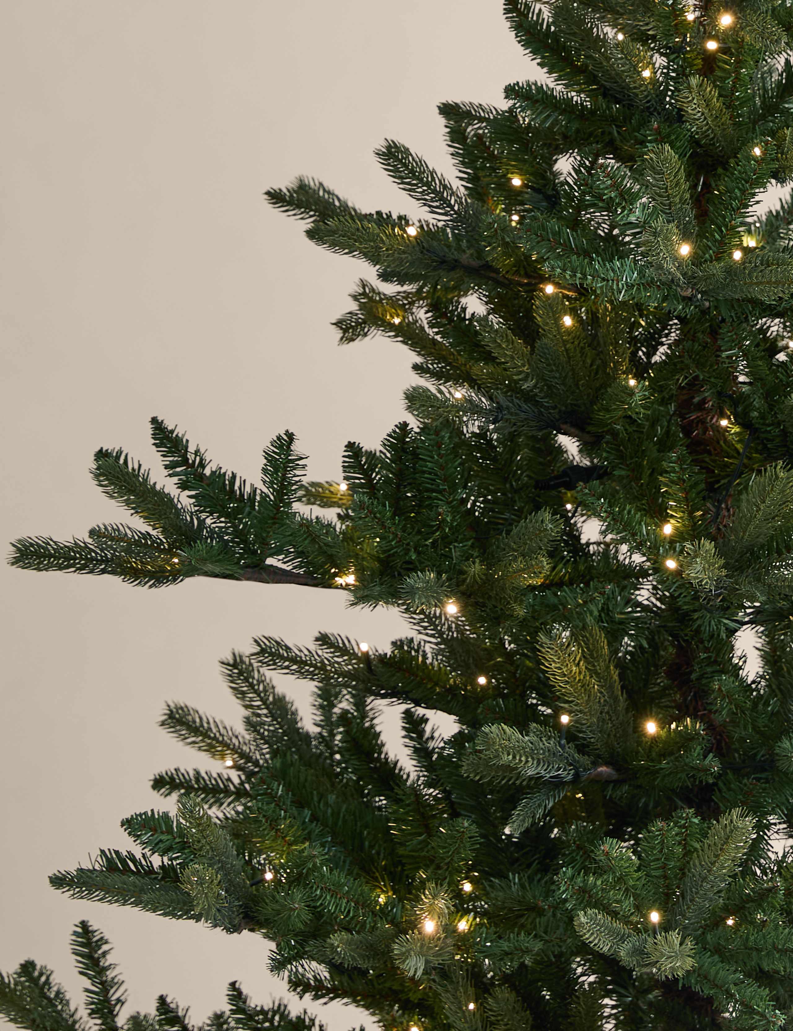 6ft Pre Lit Noble Christmas Tree 3 of 4