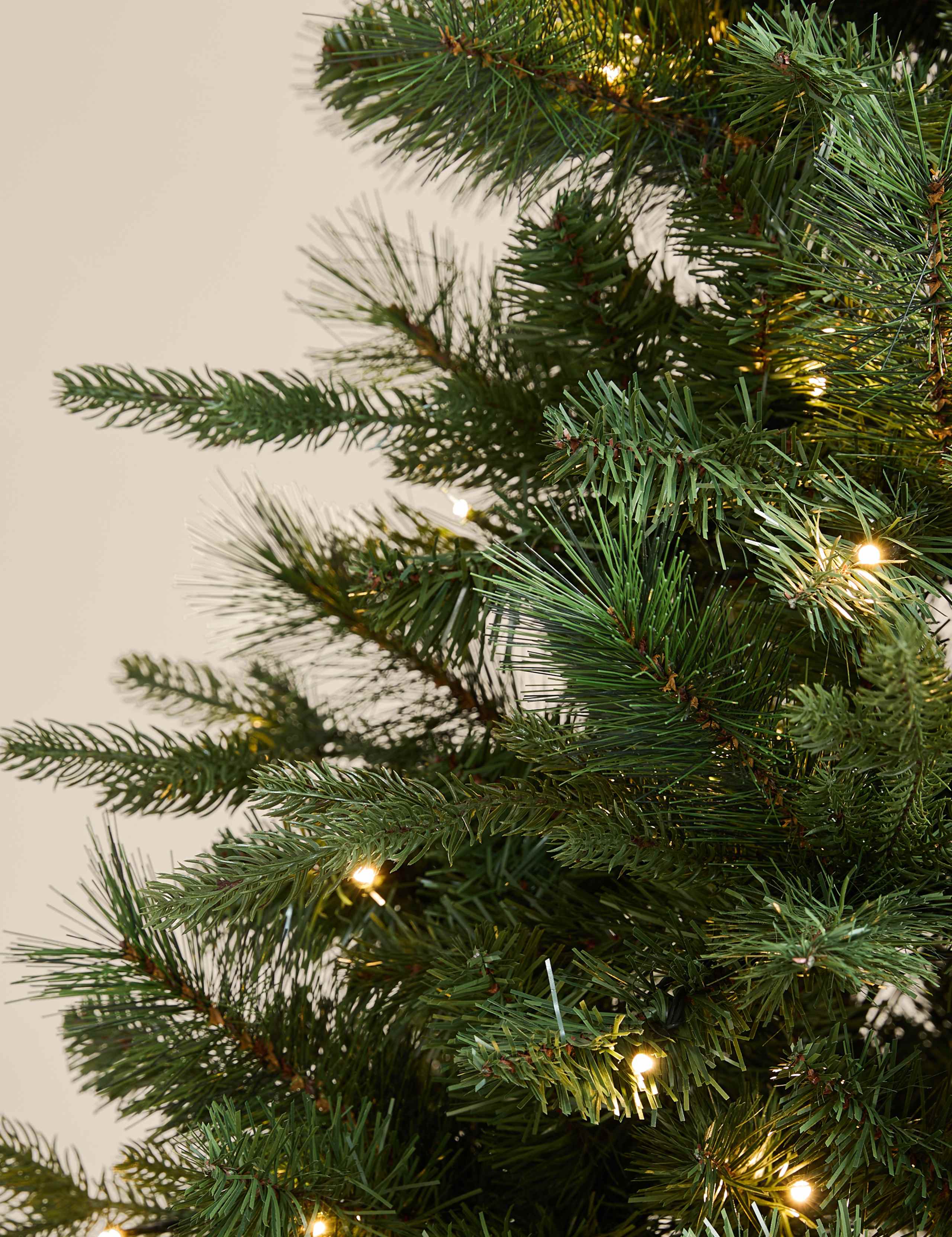 5ft Pre-Lit Monterey and Scots Pine Christmas Tree 3 of 6