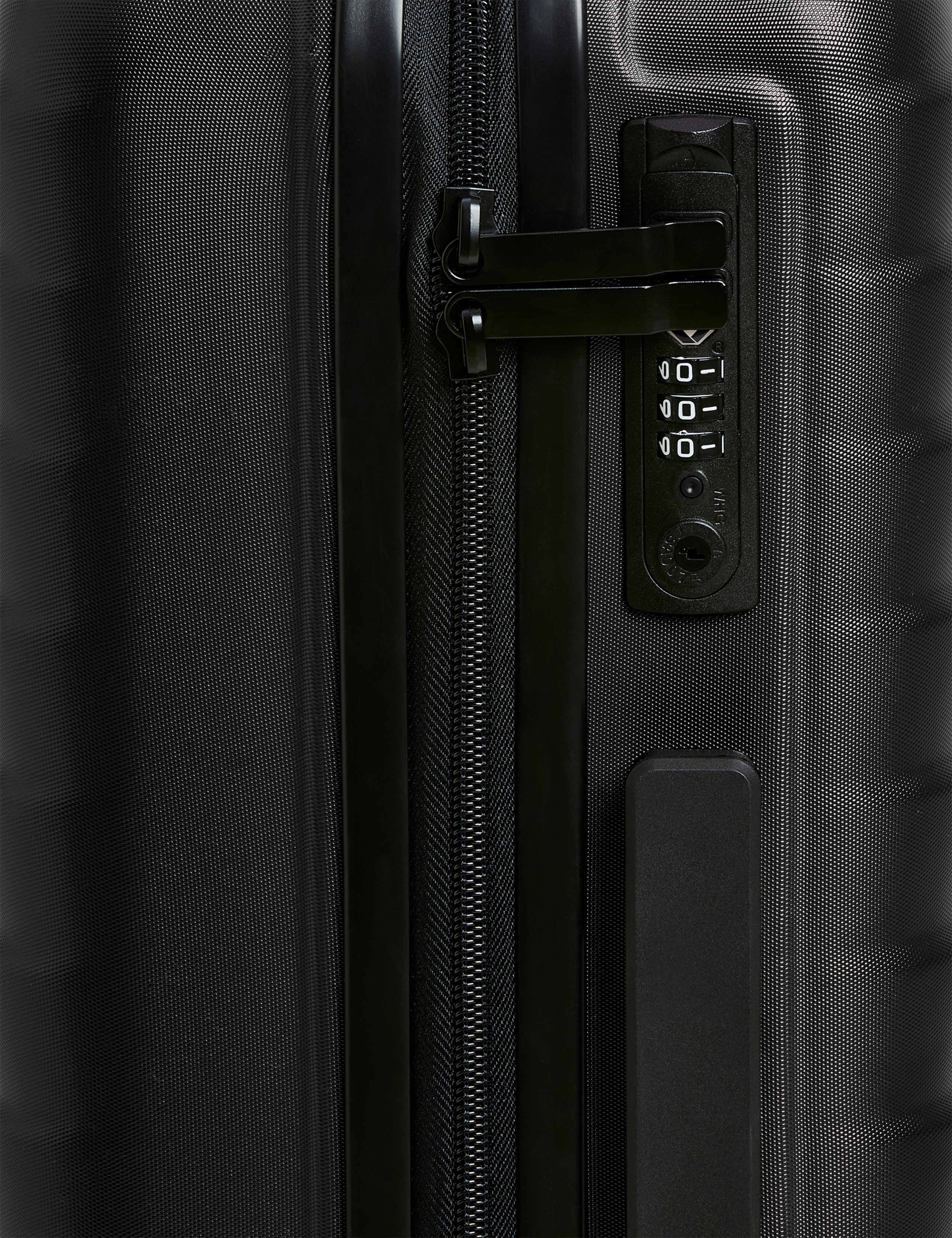 Oslo 4 Wheel Hard Shell Cabin Suitcase 3 of 7