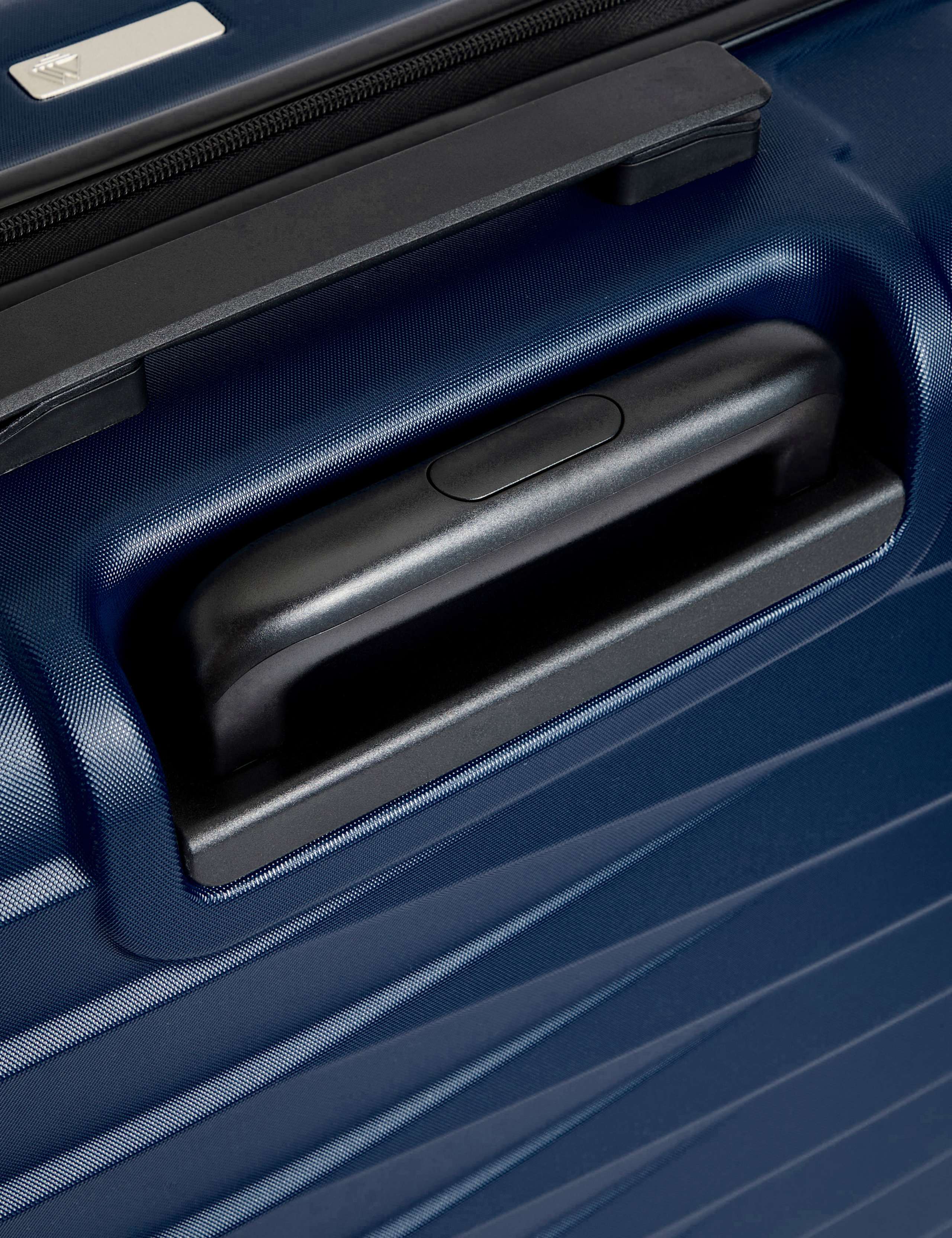 Oslo 4 Wheel Hard Shell Medium Suitcase 3 of 8