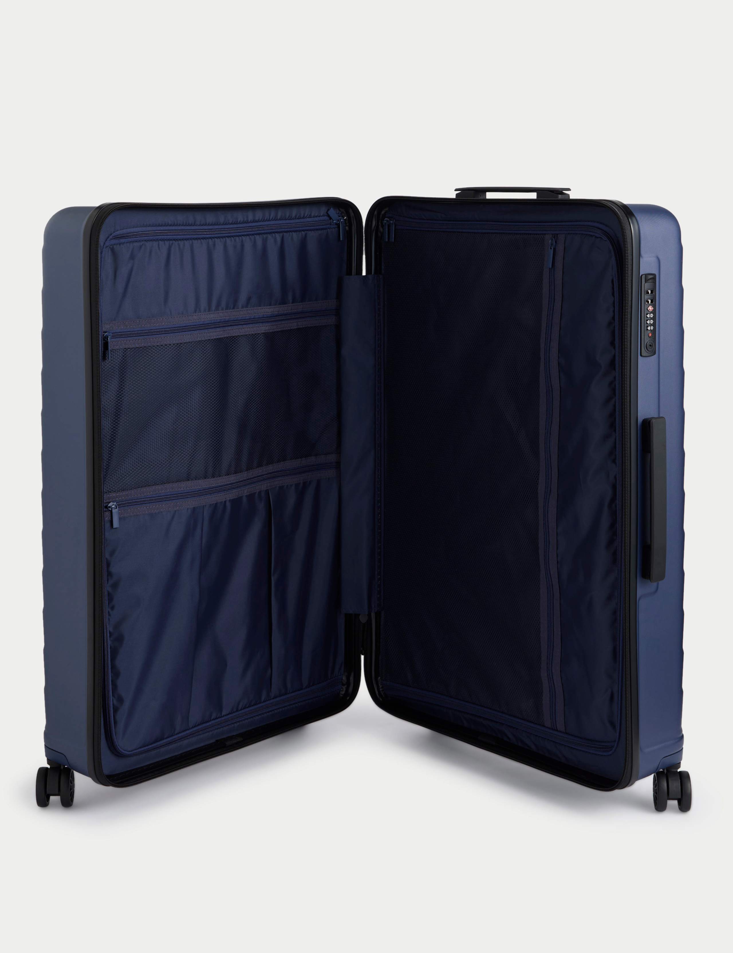 Oslo 4 Wheel Hard Shell Large Suitcase 6 of 6