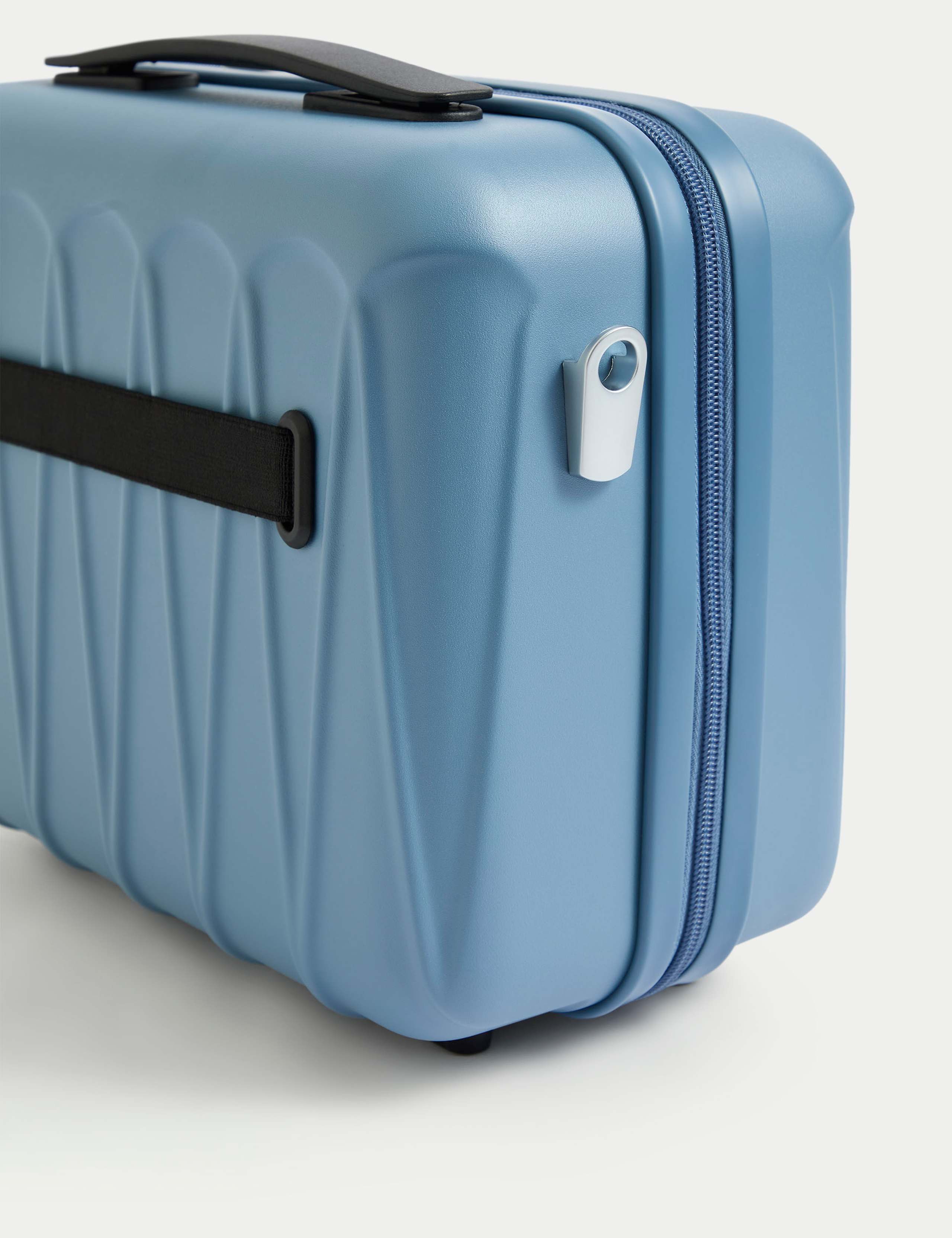 Amalfi Vanity Case 4 of 6