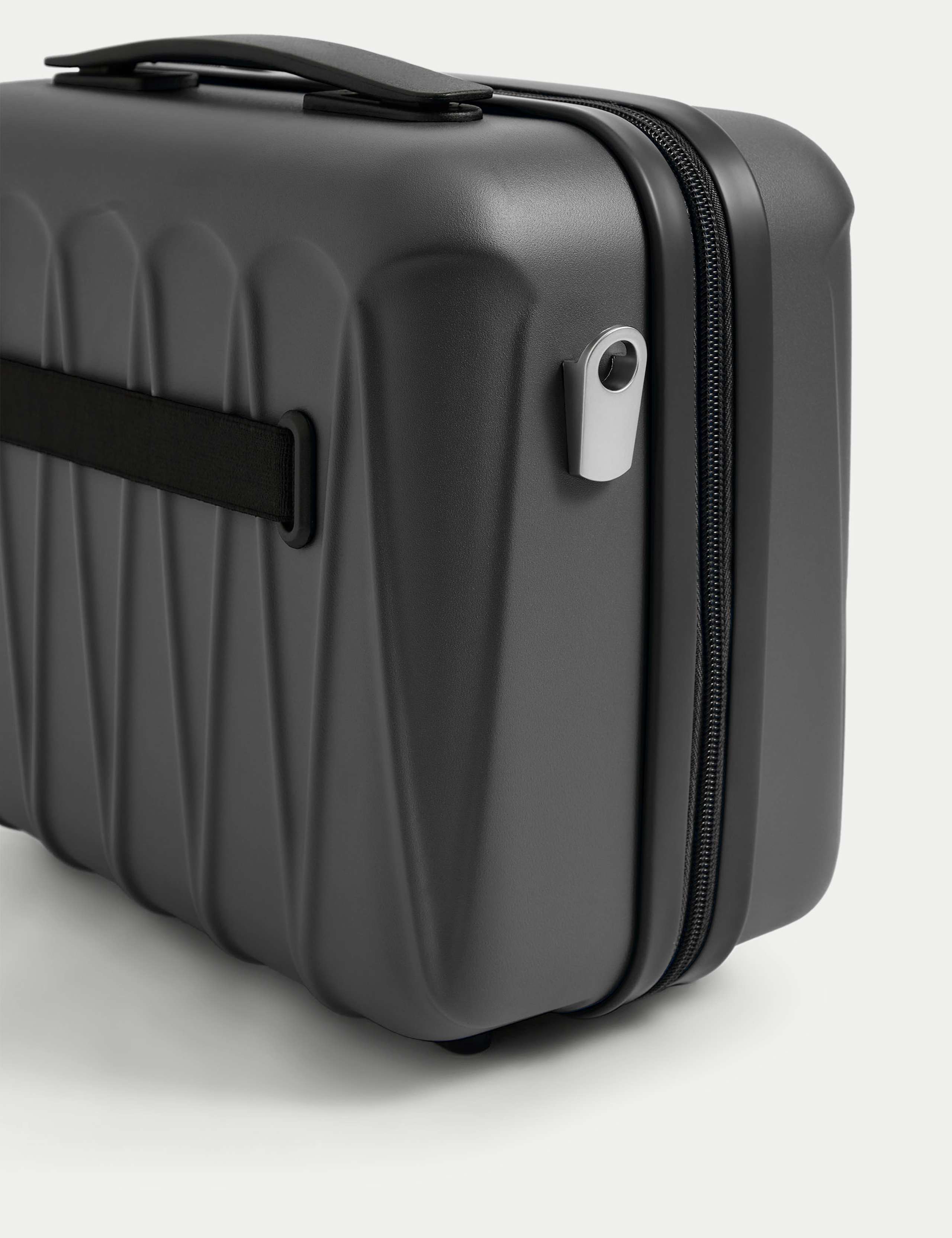 Amalfi Vanity Case 4 of 6
