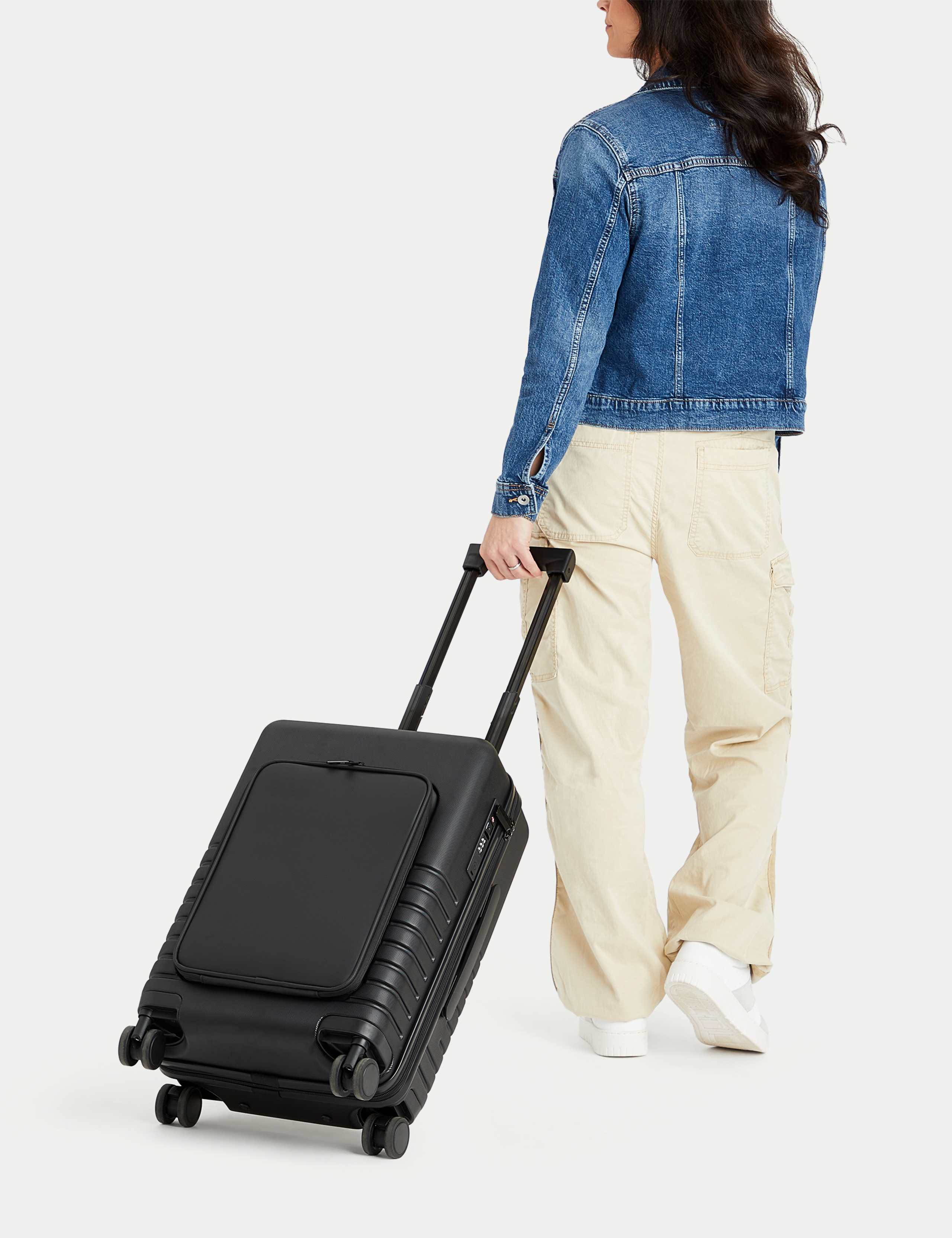 Hybrid 4 Wheel Hard Shell Cabin Suitcase 7 of 8