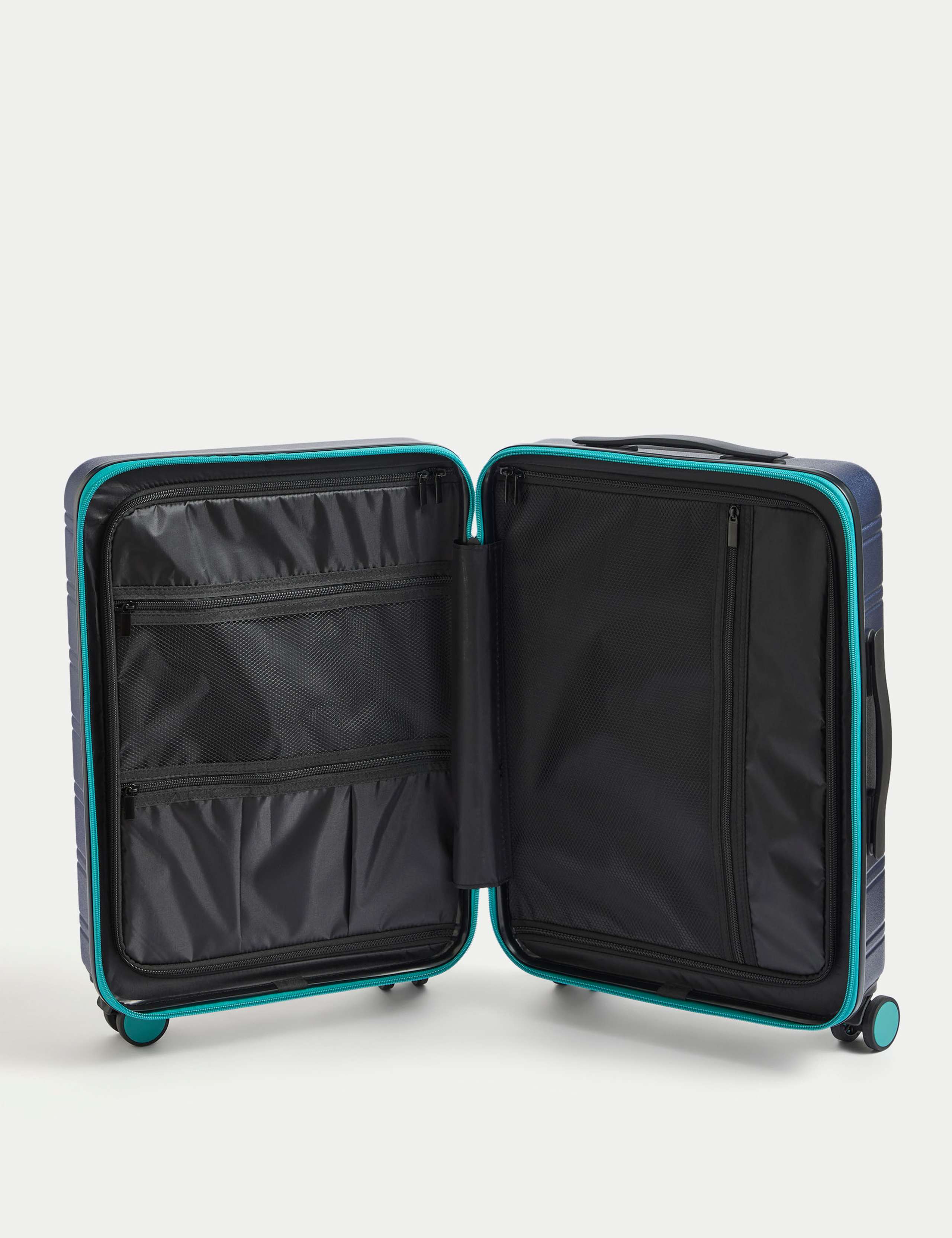 Fiji 4 Wheel Hard Shell Cabin Suitcase 6 of 8