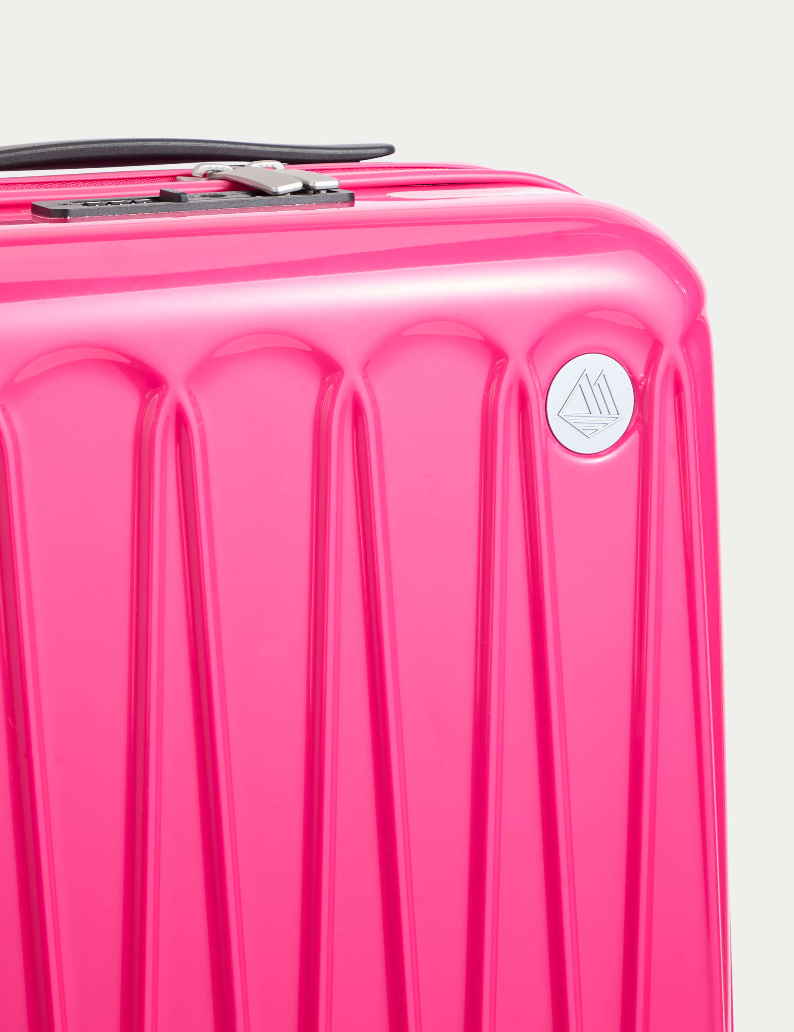 Amalfi Gloss 4 Wheel Hard Shell Cabin Suitcase 4 of 6