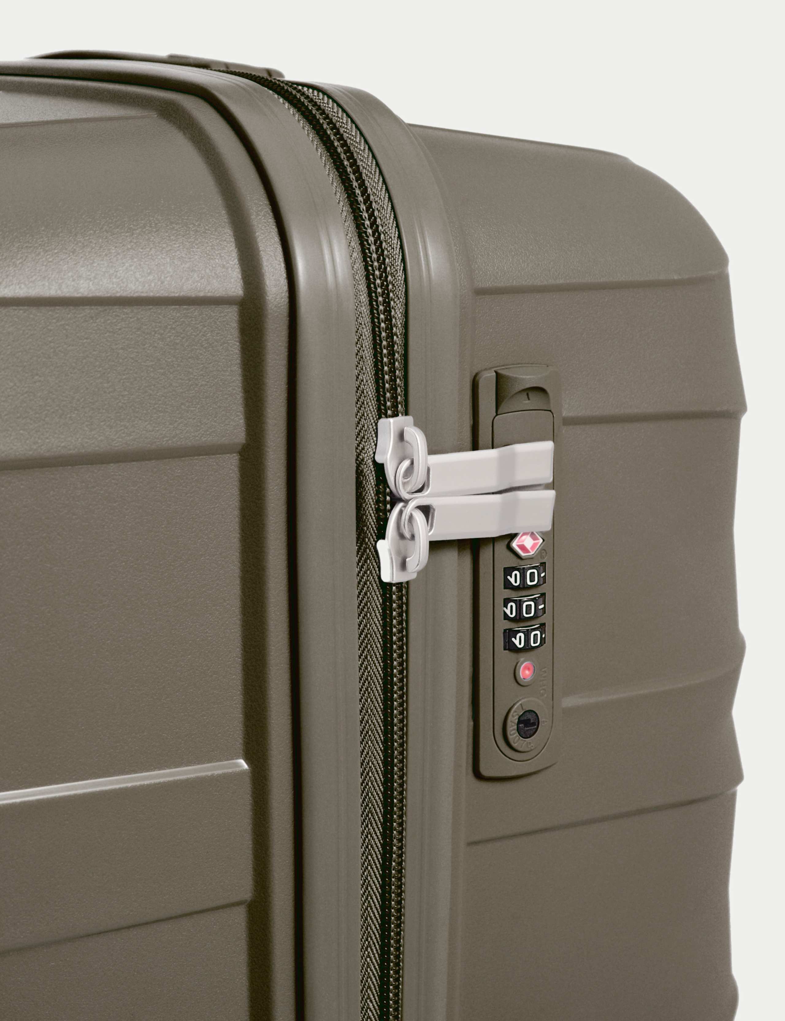 Set of 3 Porto 4 Wheel Hard Shell Suitcases 4 of 5