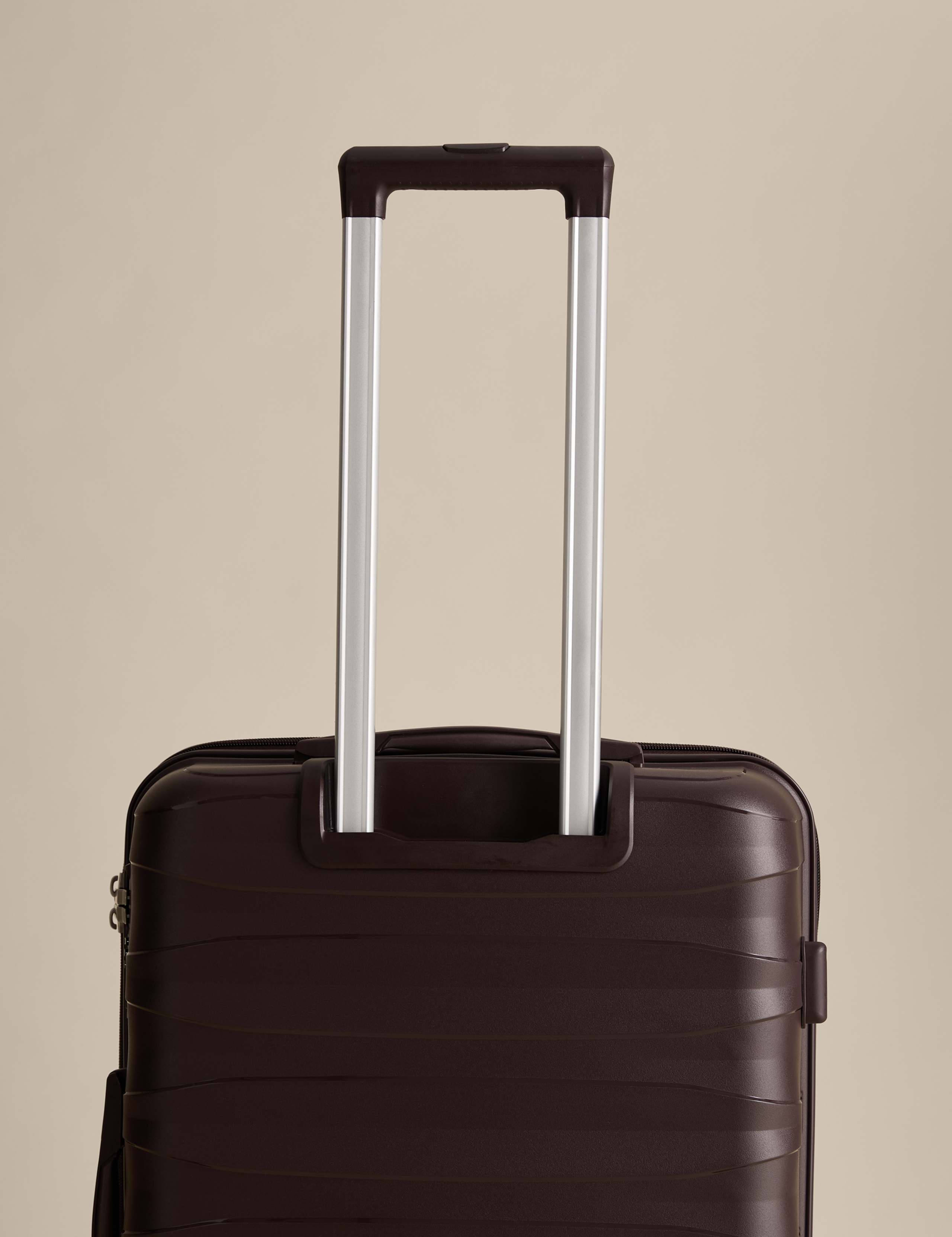 Set of 3 Porto 4 Wheel Hard Shell Suitcases 2 of 8